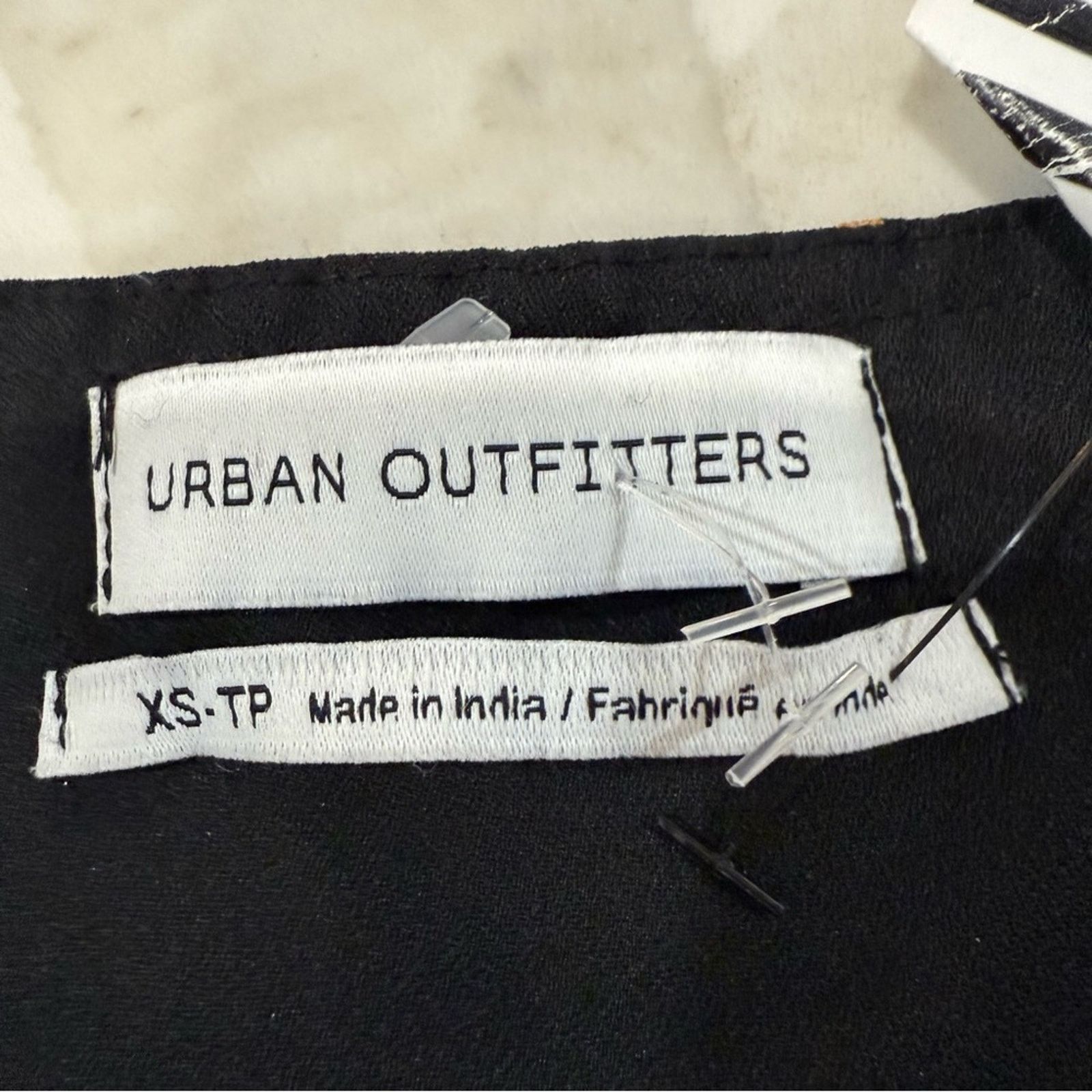 Urban Outfitters Urban Outfitters NWT Rosalee VNeck ALine MiniDress Womens XS Size XS / US 0-2 / IT 36-38 - 13 Thumbnail