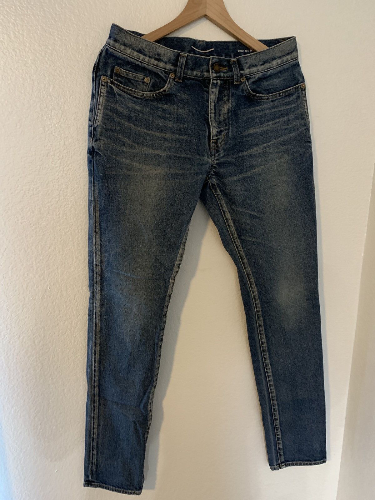 Image of Saint Laurent Paris Saint Laurent Jeans in Mid Blue, Men's (Size 31)