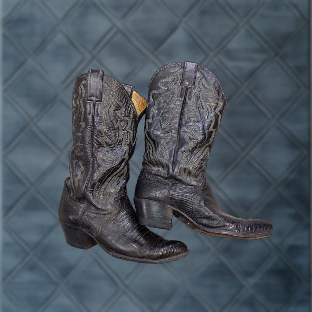 Vintage VINTAGE Justin Boots Mens 7.5 D Black Western Lizard Skin Made USA 80s Cowboy Boots Mens Shoes Black Vintage Cowboy Western Justin 8311 Size US 8 / EU 41 - 1 Thumbnail