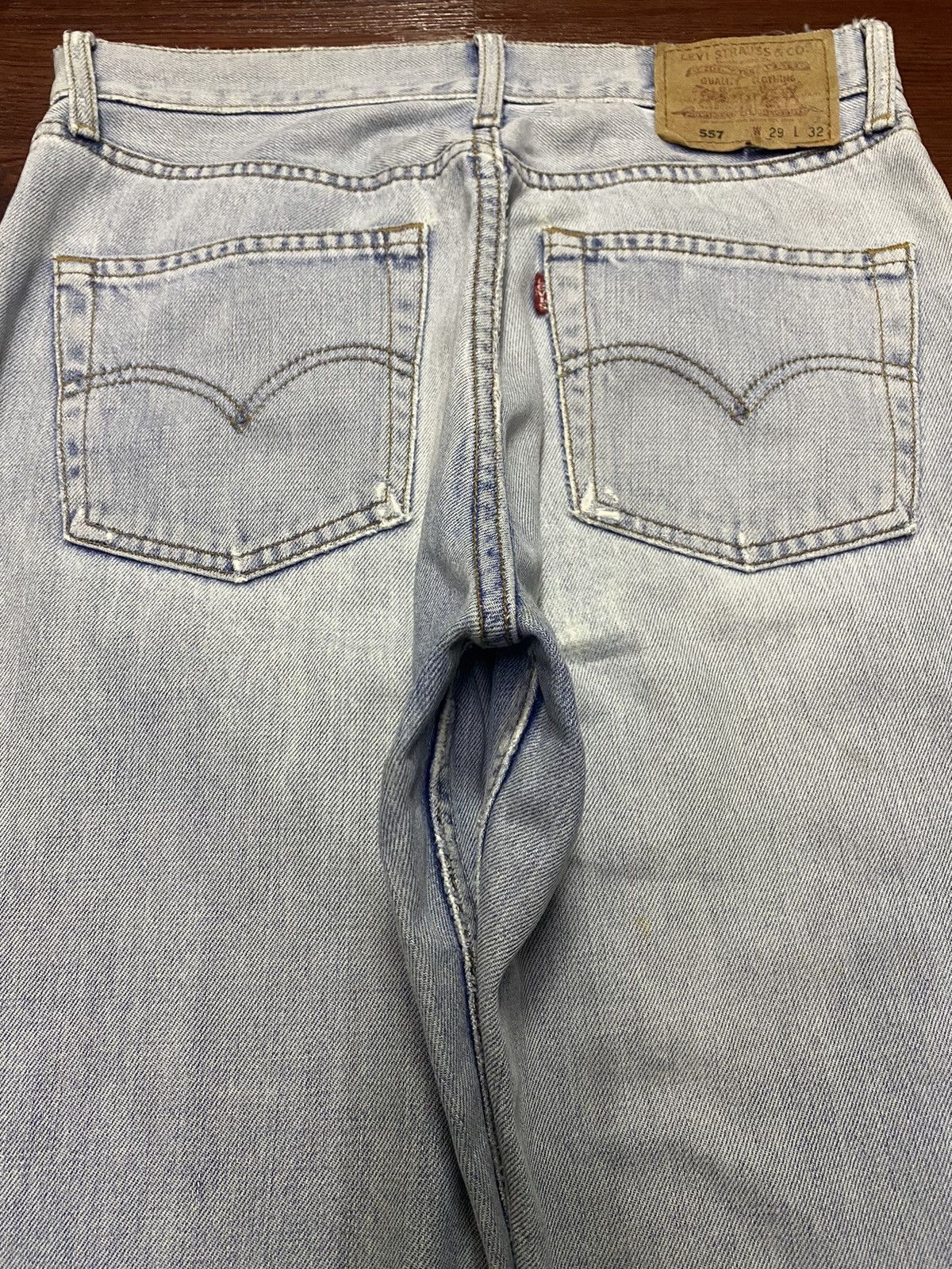 Levi's Vintage Clothing Vintage Levis557 90’s Faded Wash Distressed Loose Jeans Size US 30 / EU 46 - 4 Thumbnail