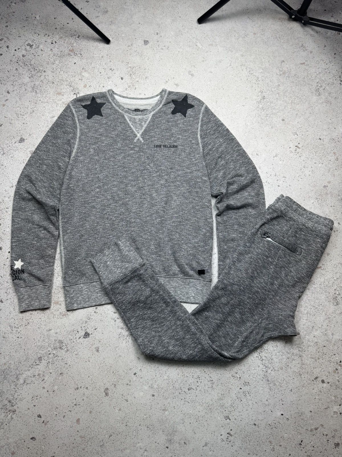True Religion × Vintage True Religion Stars Print Crew Sweat L Men’s y2k Size US L / EU 52-54 / 3 - 1 Thumbnail