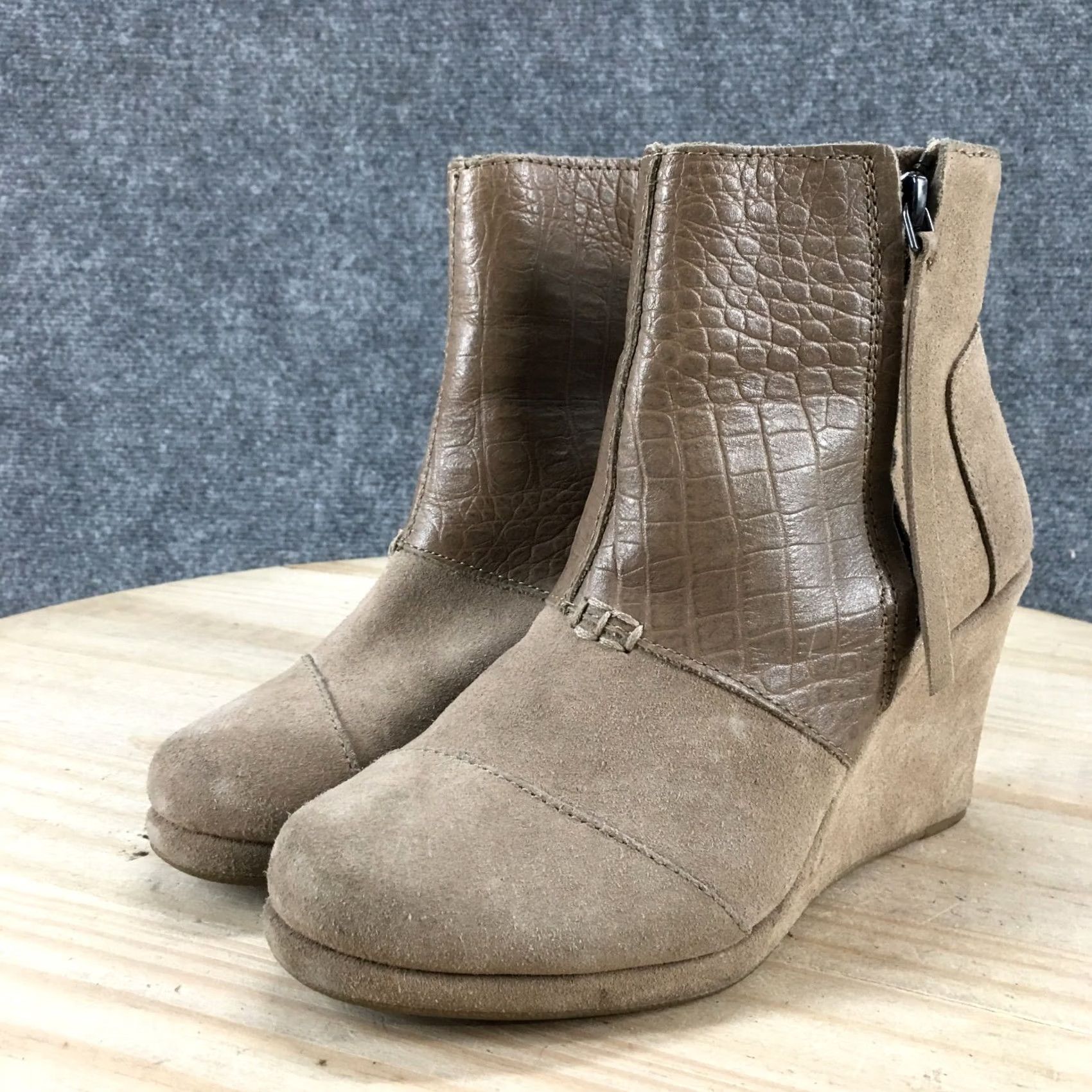Toms TOMS Boots Womens 5.5 Casual Side Zip Wedge Ankle Bootie Brown Suede Vintage No Size US 6 / IT 36 - 7 Thumbnail