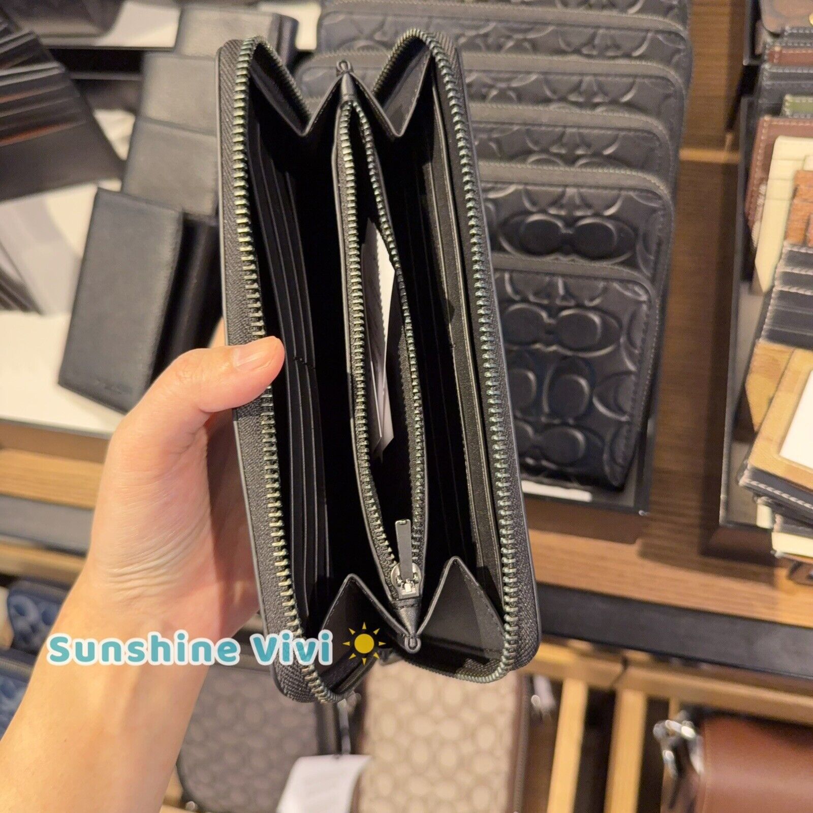 Coach NWT COACH CE551 Accordion Wallet Leather/Gunmetal/Black Size ONE SIZE - 5 Thumbnail