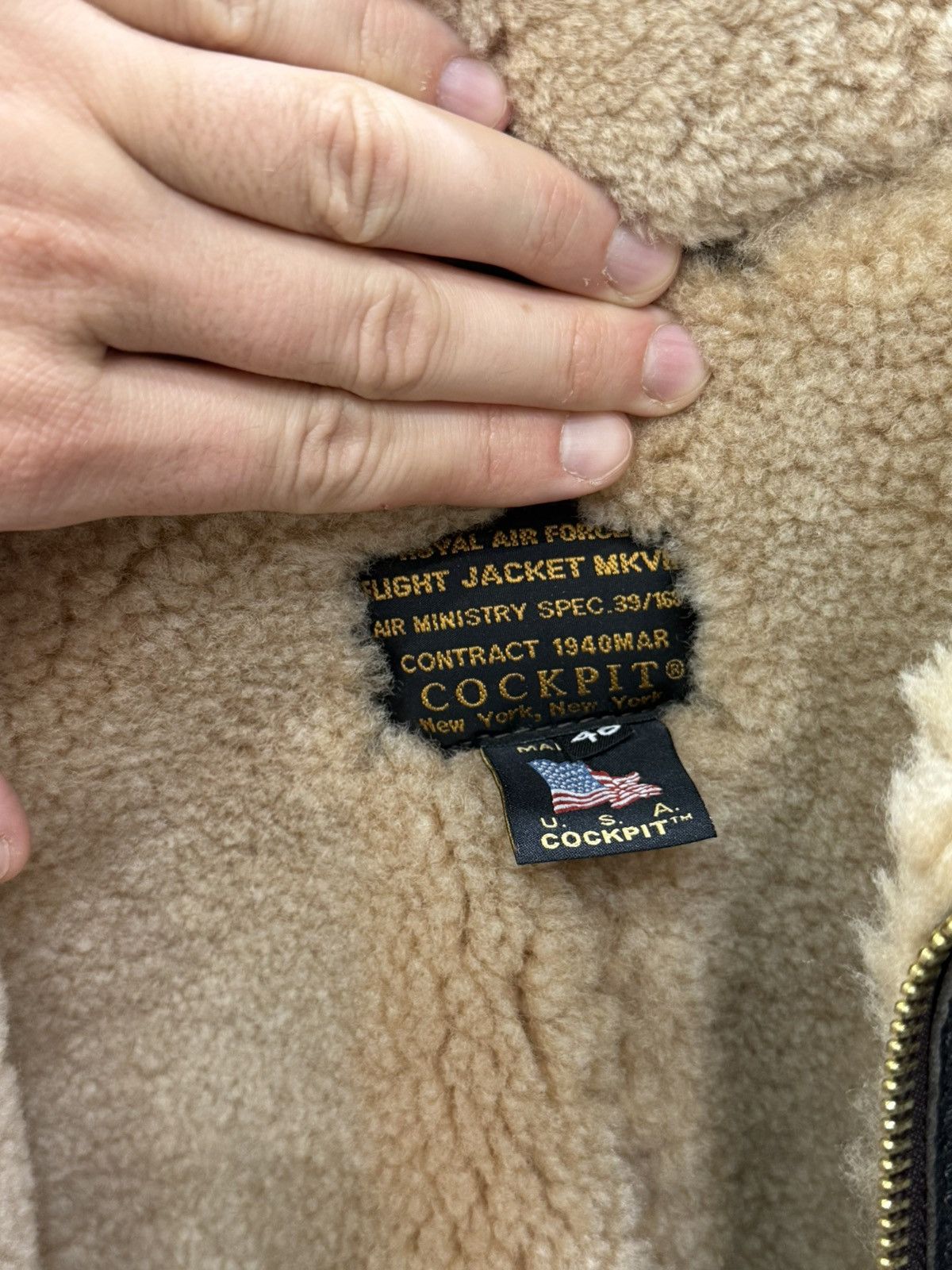 Cockpit USA R.A.F Sheepskin Bomber Jacket Z2109 Size US M / EU 48-50 / 2 - 2 Thumbnail
