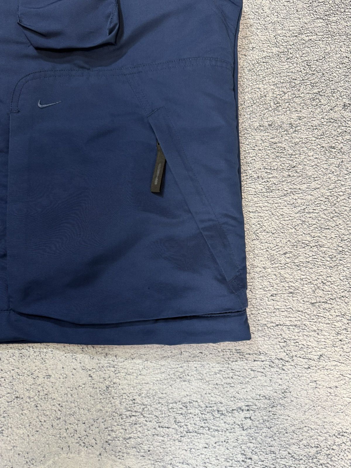 Nike Nike Vintage Puffer Vest Men’s Blue Size M Jacket 90s Style Size US M / EU 48-50 / 2 - 16 Thumbnail