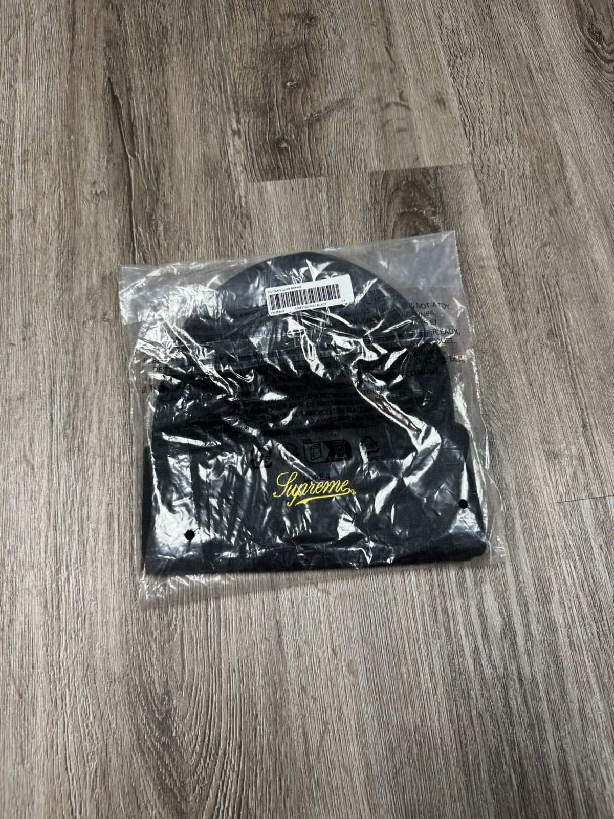 Supreme Supreme x Wu-Tang Clan Beanie Black OS FW25 Size ONE SIZE - 3 Thumbnail