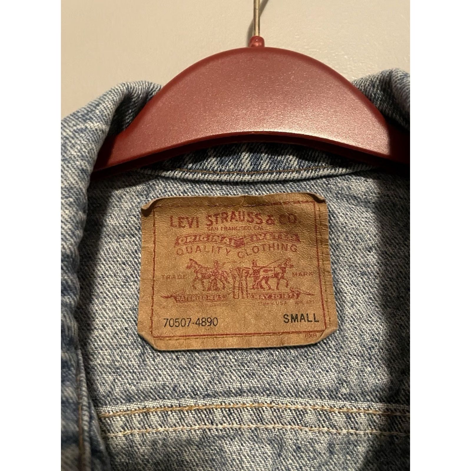 Levi's VINTAGE Levi's Trucker Jacket Mens S Wash Denim Cotton 90s 70507-4890 Left Sleeve Hole Staining | Levi's | Jacket Size US S / EU 44-46 / 1 - 3 Thumbnail