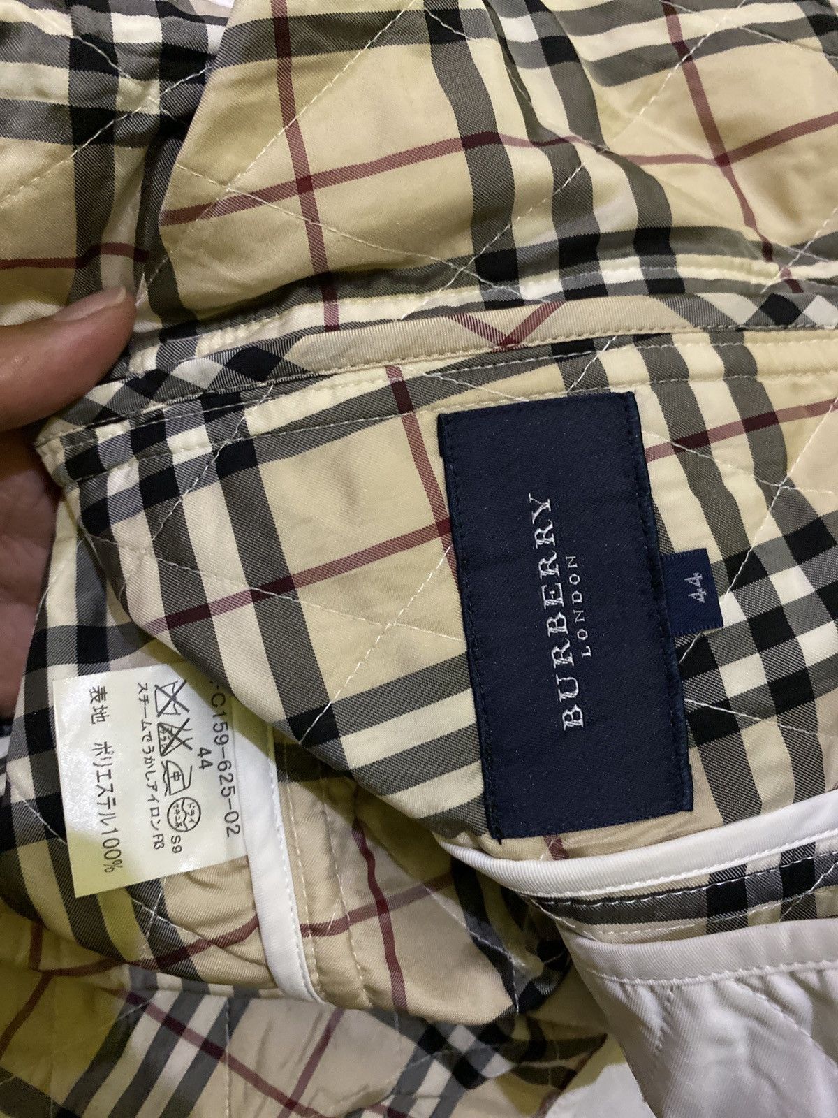 Burberry burberry quilted jacket nova check Size M / US 6-8 / IT 42-44 - 3 Thumbnail