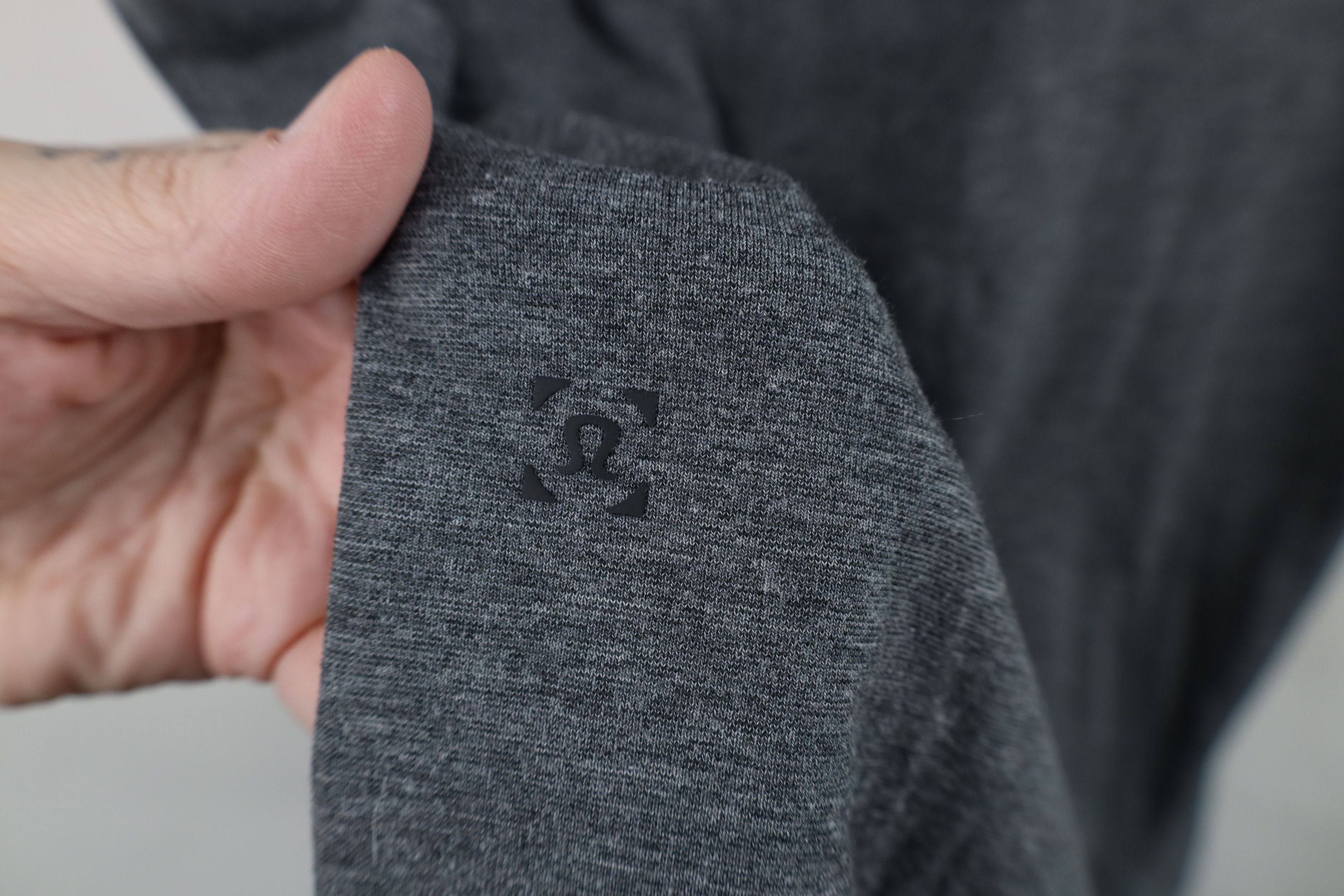 Lululemon Lululemon Metal Vent Tech Short Sleeve Golf Polo Shirt Gray Size US M / EU 48-50 / 2 - 9 Thumbnail