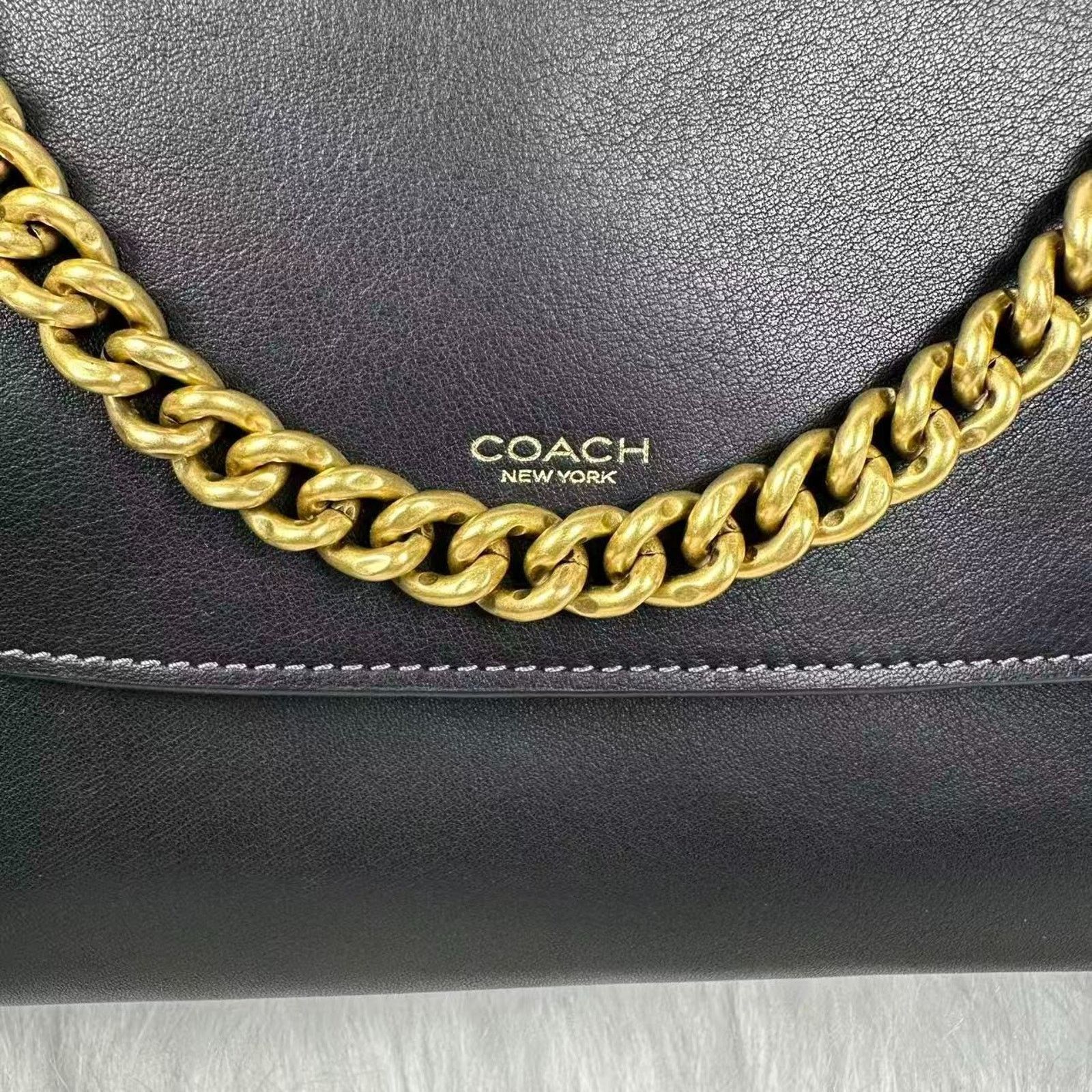 Coach Coach Chelsea Shoulder 30 Chain Natural Leather Brass Black Size ONE SIZE - 5 Thumbnail