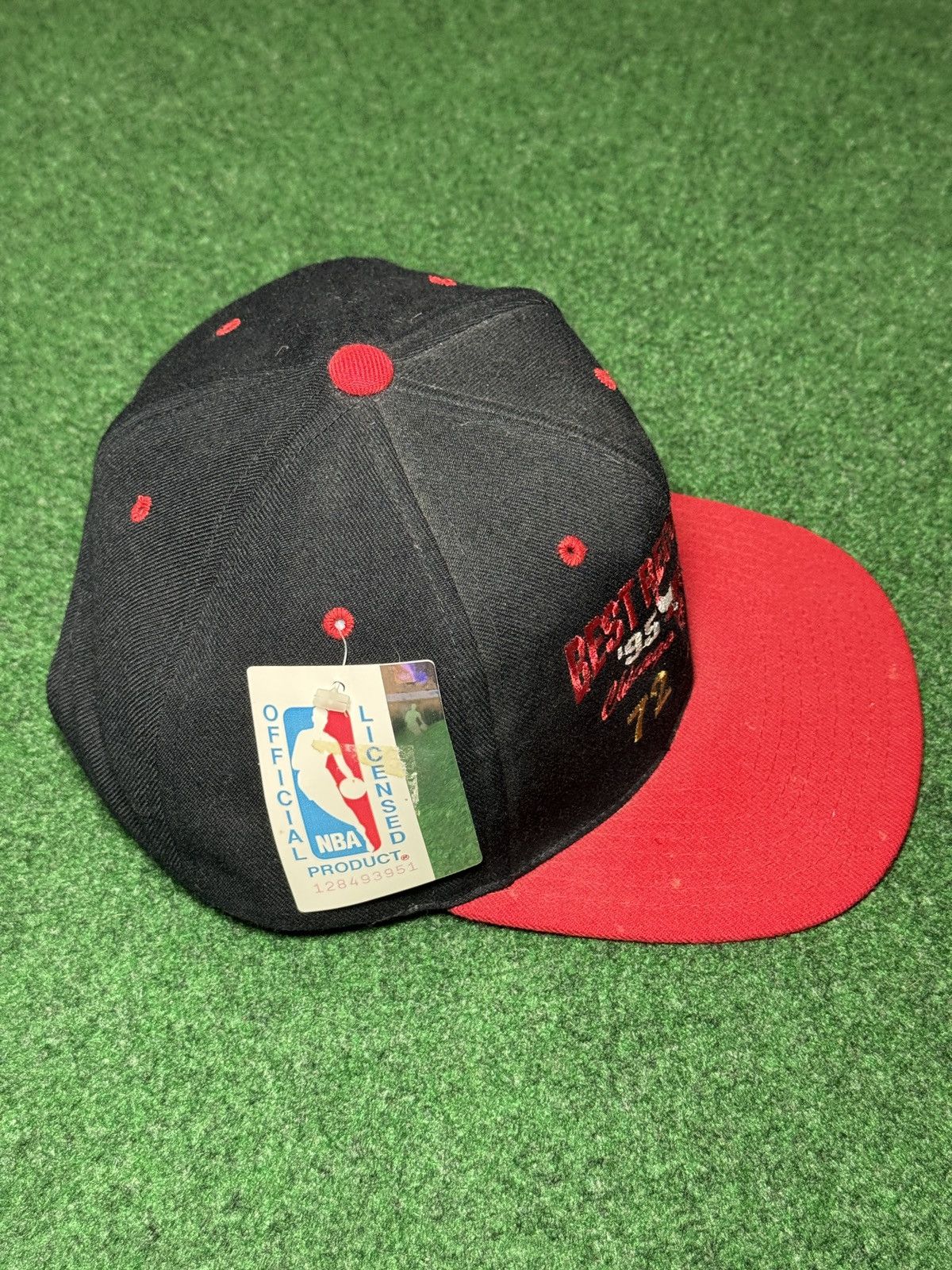 Vintage Vintage Chicago Bulls Record 90s NBA Jordan Snapback Hat Size ONE SIZE - 2 Thumbnail
