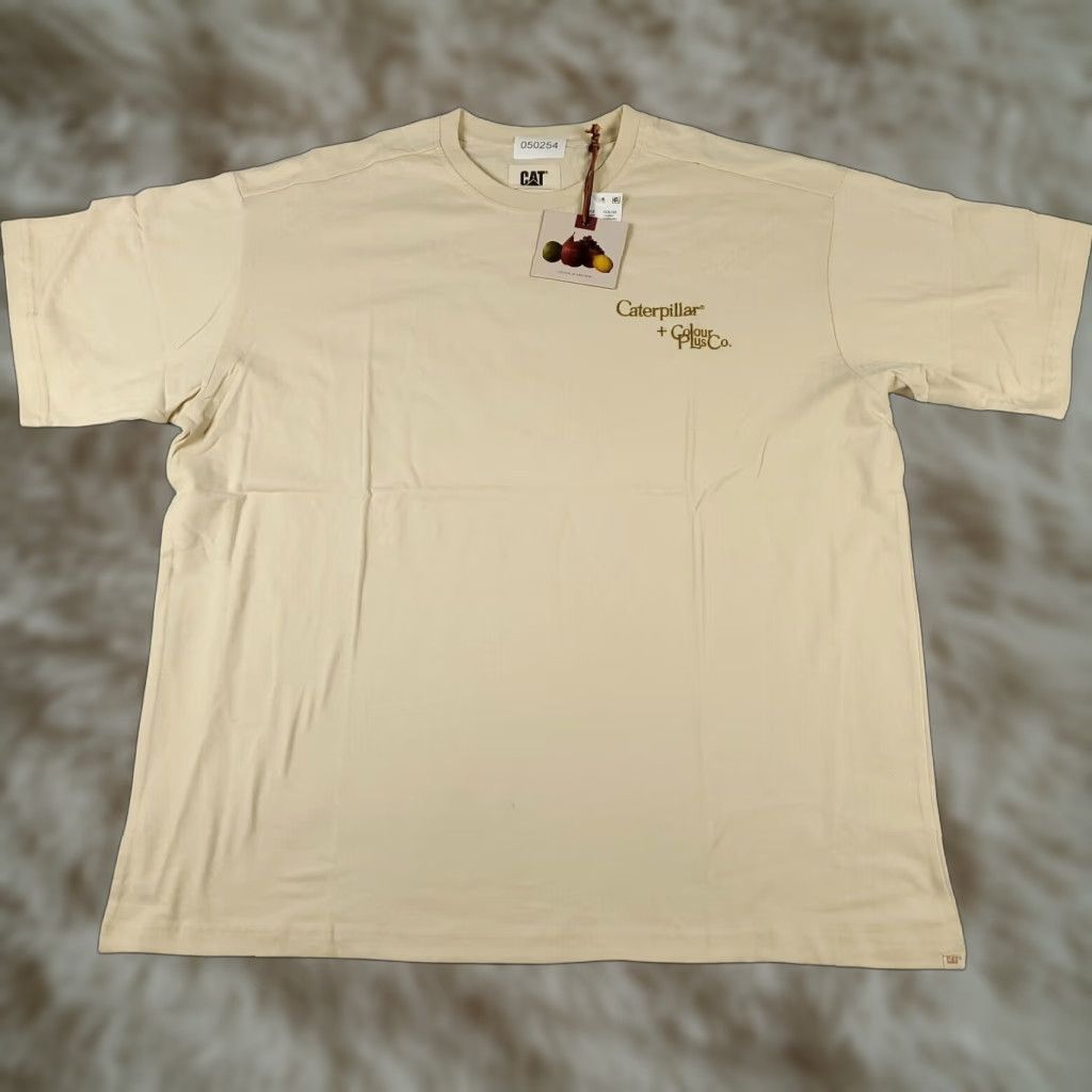 Vintage CAT T-Shirt Mens XL Beige Casual Short Sleeve Logo Classic Modern Sports Size US XL / EU 56 / 4 - 1 Thumbnail