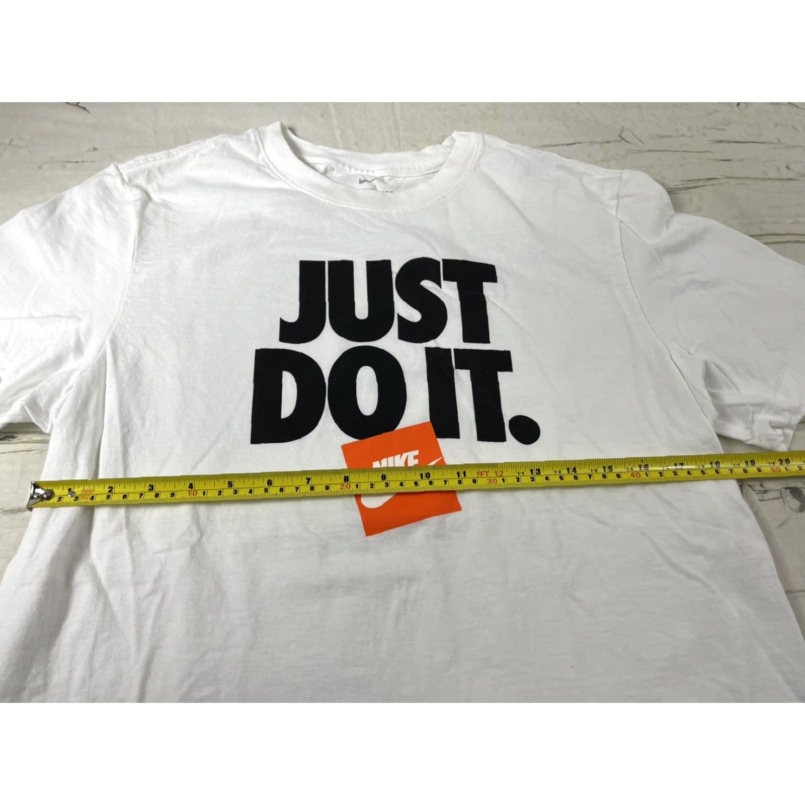 Nike Nike Swoosh White Tee Shirt M Men T-Shirt JUST DO IT EUC Size US M / EU 48-50 / 2 - 4 Thumbnail