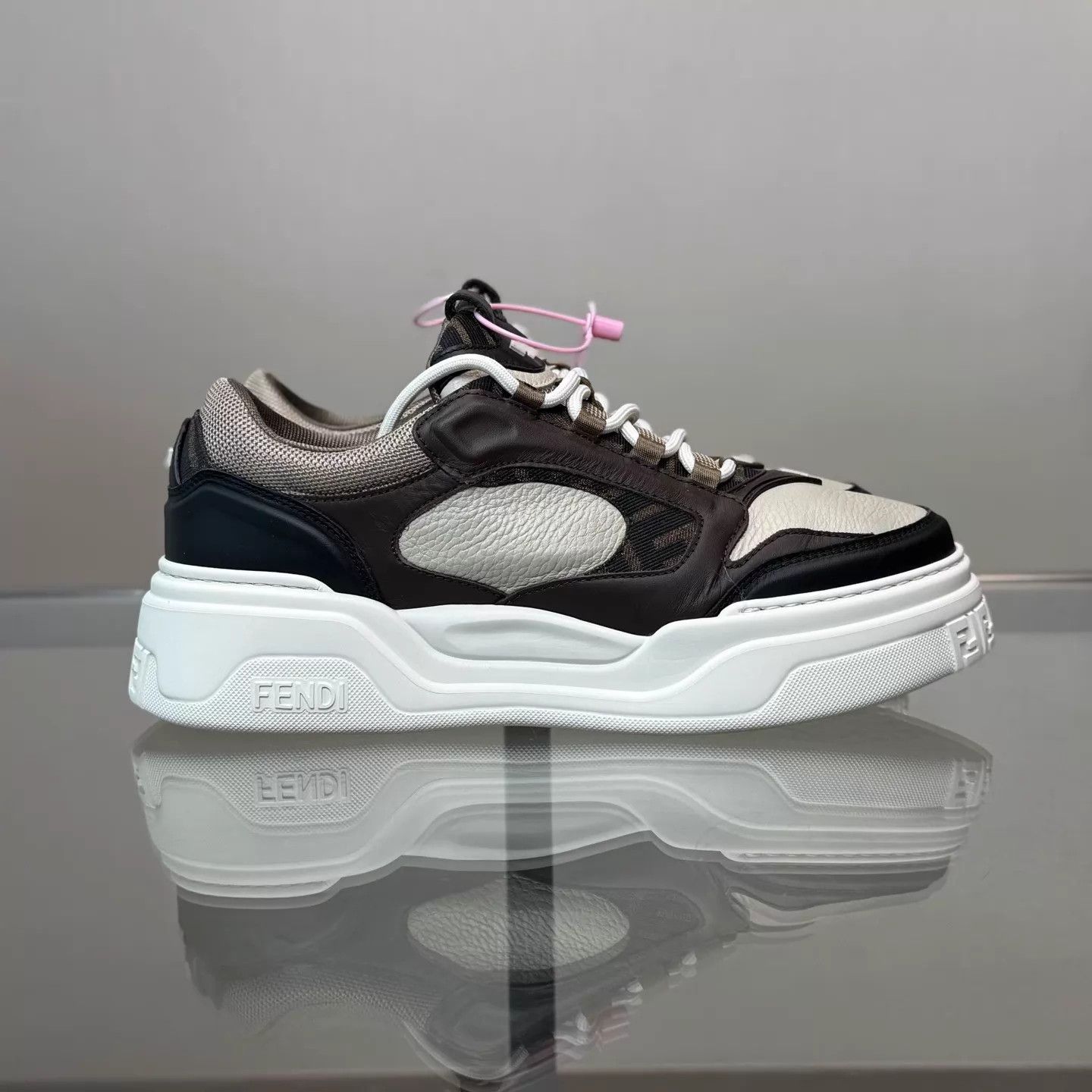 Fendi Fendi Force Monogram Platform Sneaker UK8 (42) Size US 9 / EU 42 - 4 Thumbnail