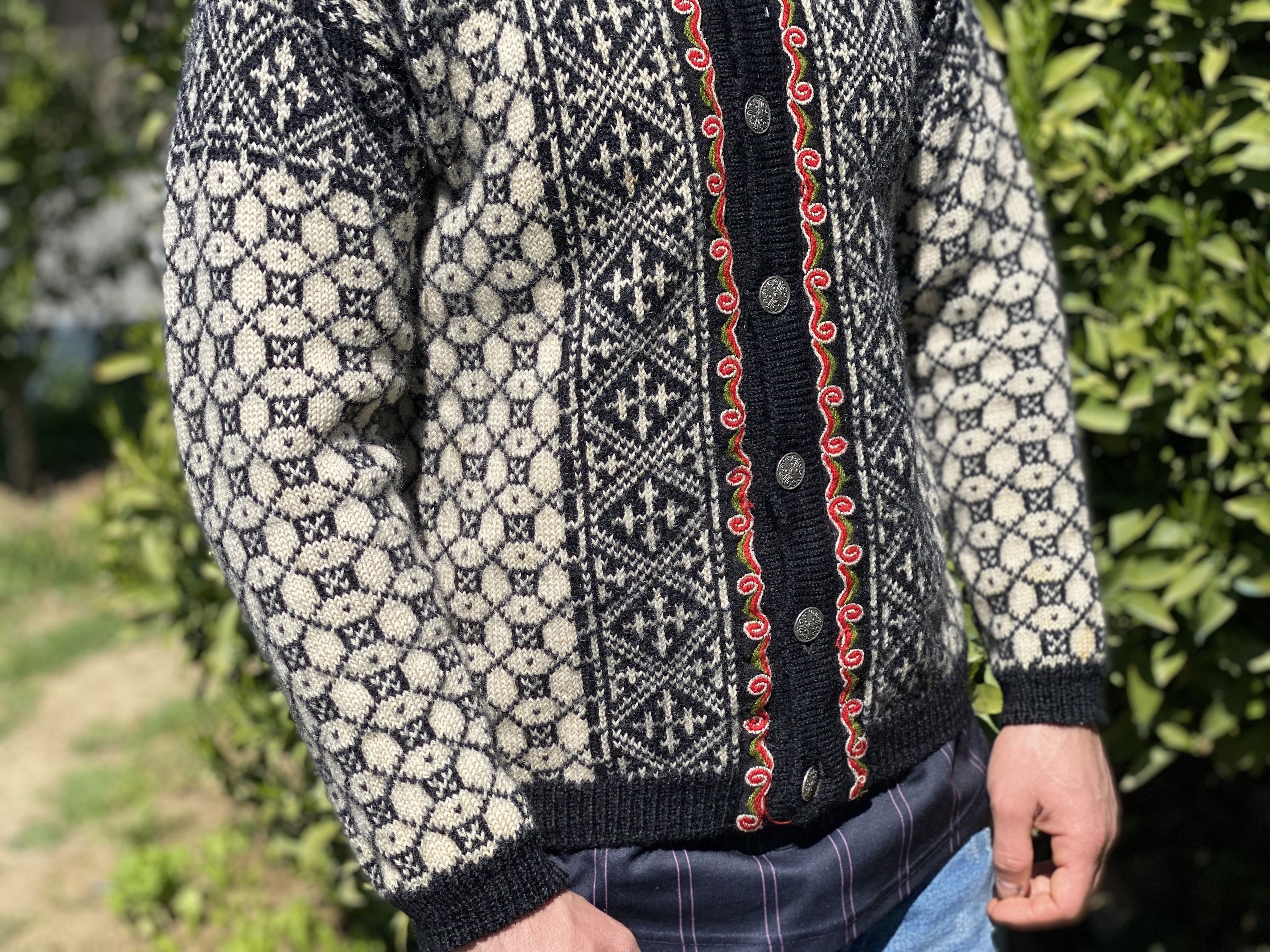 Dale Of Norway Cardigan Dale Of Norway Winter HandCrafted Slim Fit Size M Size US M / EU 48-50 / 2 - 6 Thumbnail