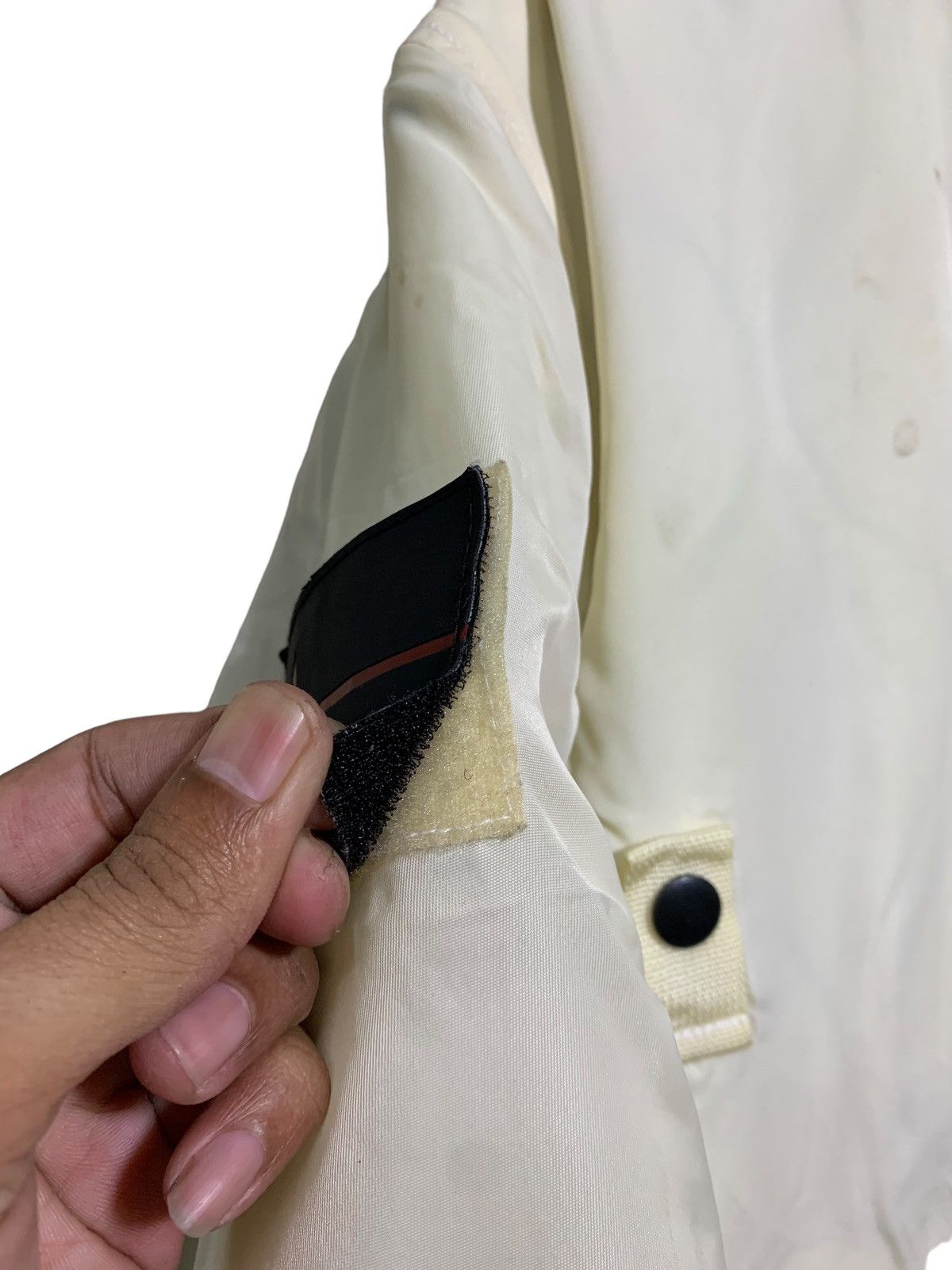 Avirex 🔥RARE AVIREX WHITE BOMBER JACKETS USAF Size US XL / EU 56 / 4 - 6 Thumbnail