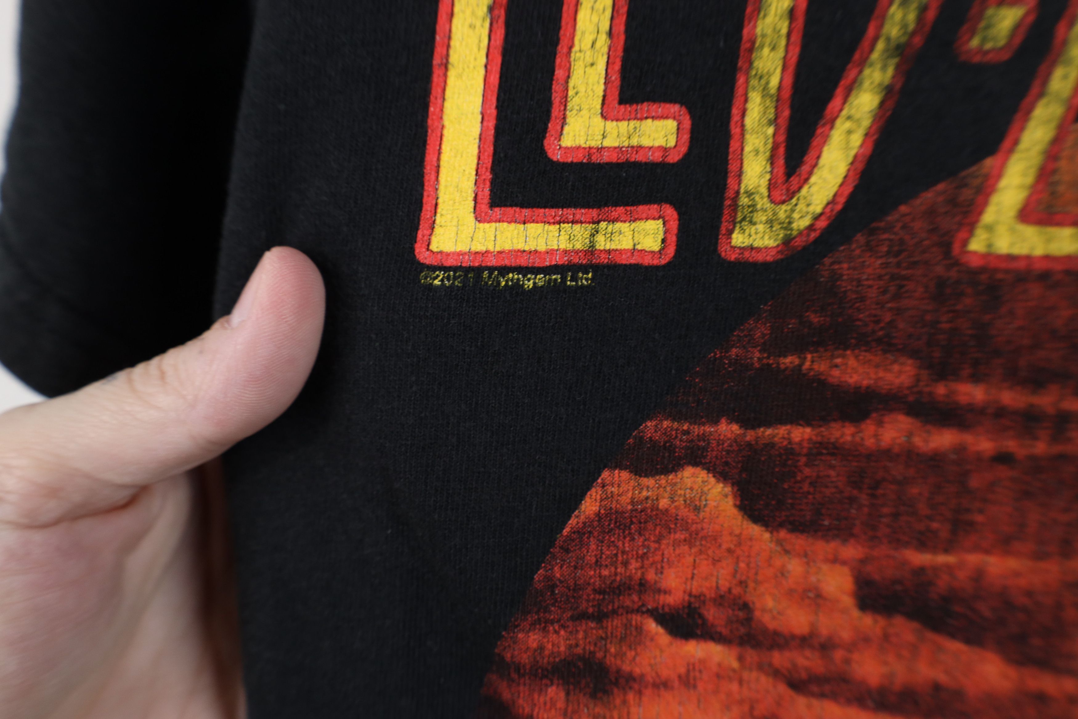Vintage Retro 1975 US Tour Led Zeppelin Band T-Shirt Black ZOSO Size US M / EU 48-50 / 2 - 5 Thumbnail