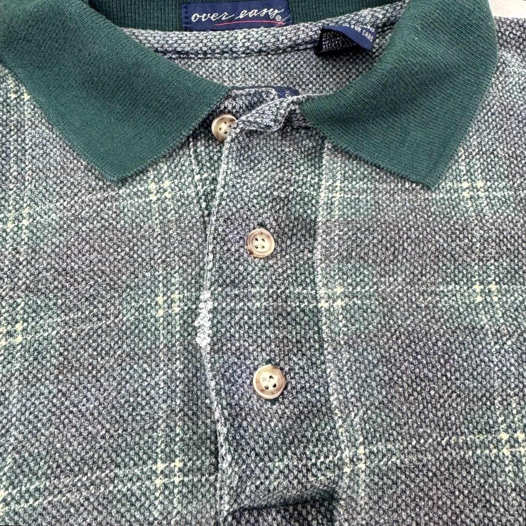 Van Heusen VINTAGE Van Heusen Polo Shirt Men M Plaid Green 90s Casual Button-Up Long Sleeve Clothing Adults Mens Size US M / EU 48-50 / 2 - 3 Thumbnail