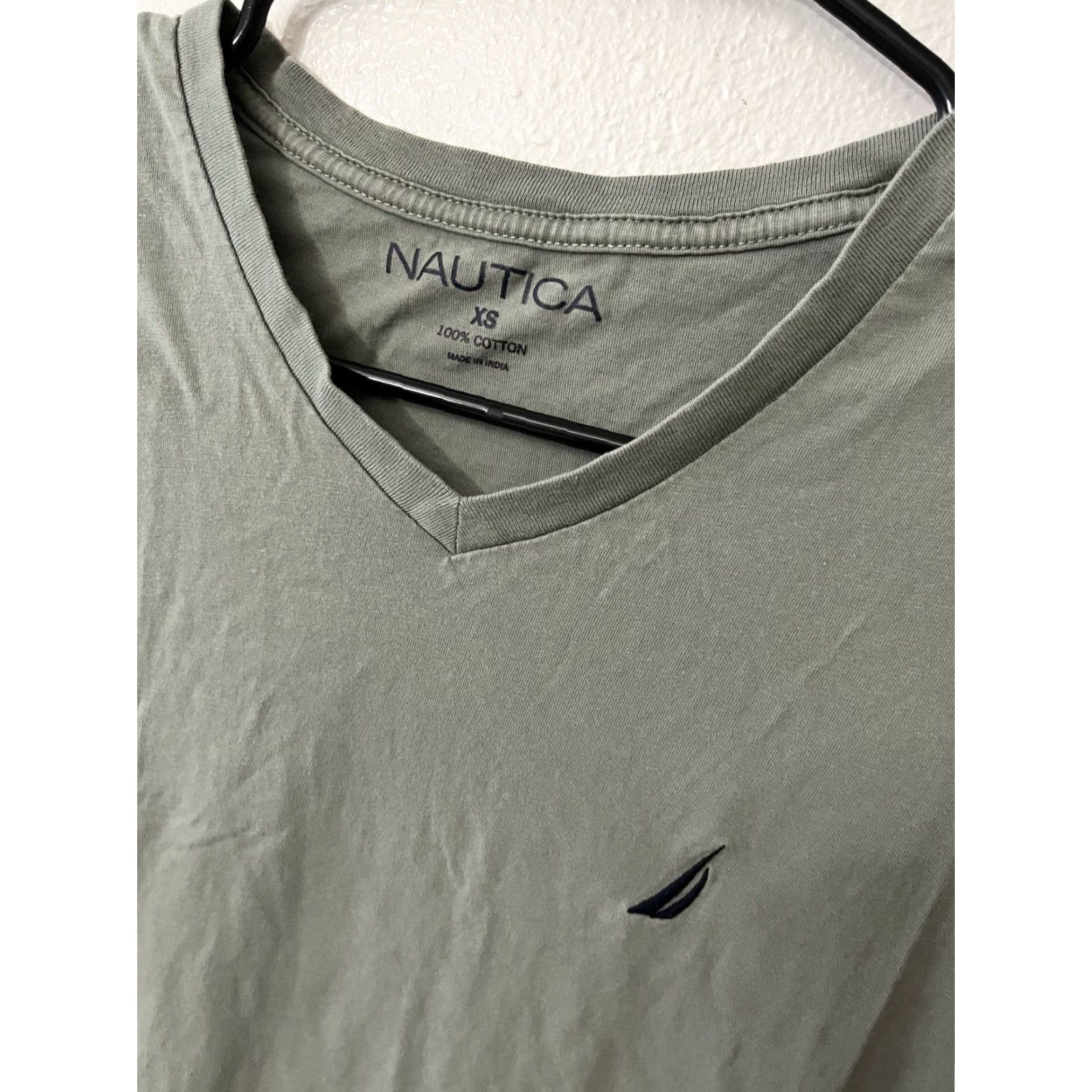 Nautica Nautica Solid Shirt Men XS Green V-Neck Tee Short Sleeve Logo Regular Size Cotton Blend Lightweight T-Shirt - Mens Size US XS / EU 42 / 0 - 2 Thumbnail