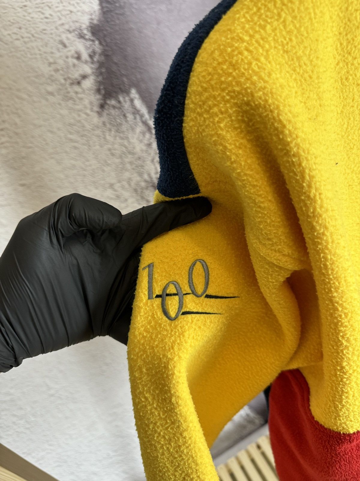 Formula 1 Stand 21 vintage Renault Sport Suisse racing snap T fleece Size US XL / EU 56 / 4 - 13 Thumbnail