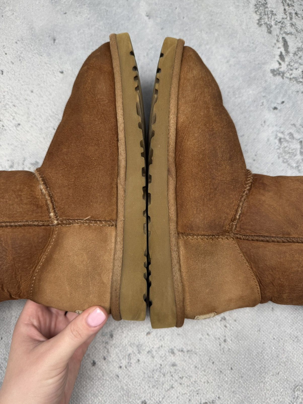 Ugg UGG Australia Bailey Button Short Chestnut Sheepskin Boots Size US 6 / IT 36 - 6 Thumbnail