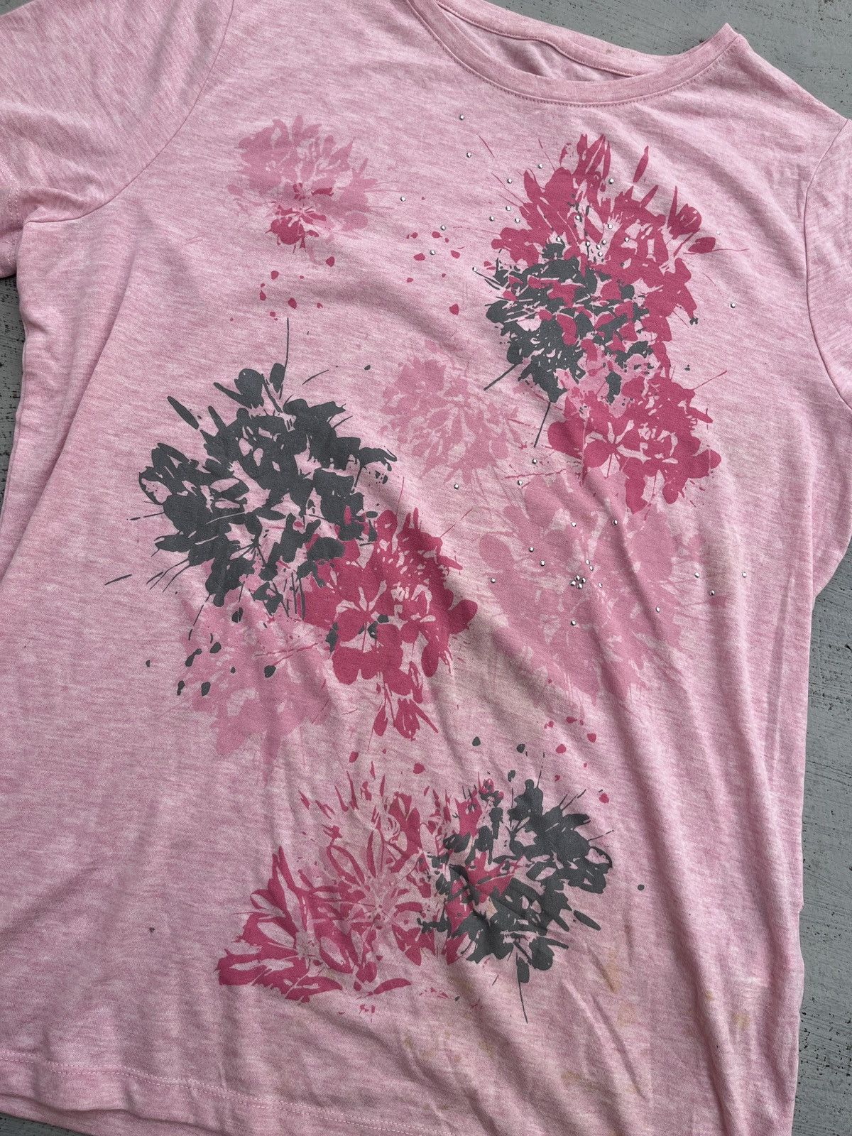 Japanese Brand Archive Y2K Sublimated Floral Grunge Archive Tee Punk Lgb Size US S / EU 44-46 / 1 - 2 Thumbnail