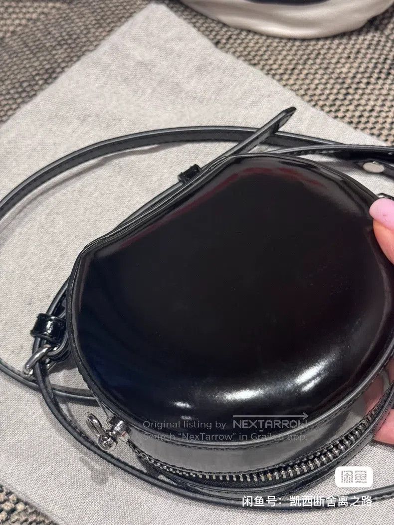 Vivienne Westwood Vivienne Westwood size os Leather Black Small Round Bag Size ONE SIZE - 3 Thumbnail