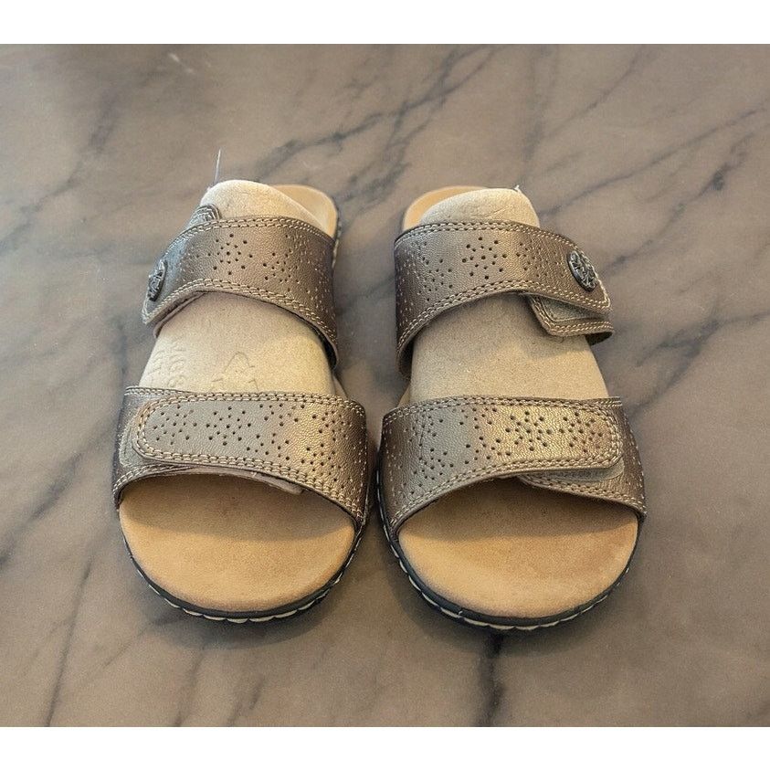 Clarks Clarks Collection Gold Sandals Shoes Leather Flats Sz 6.5 Size US 6.5 / IT 36.5 - 2 Thumbnail