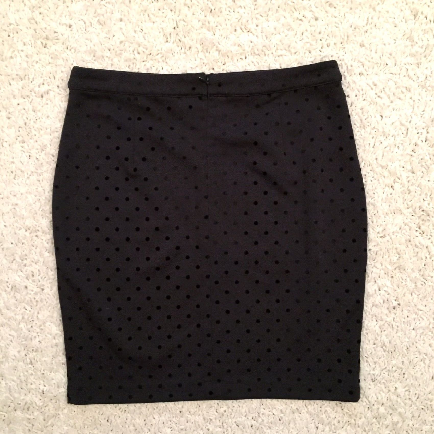 Loft LOFT Skirt Womens 2 Black Pencil Size Polka Dot Knee Length Stretchy Unlined Size 26" / US 2 / IT 38 - 7 Thumbnail