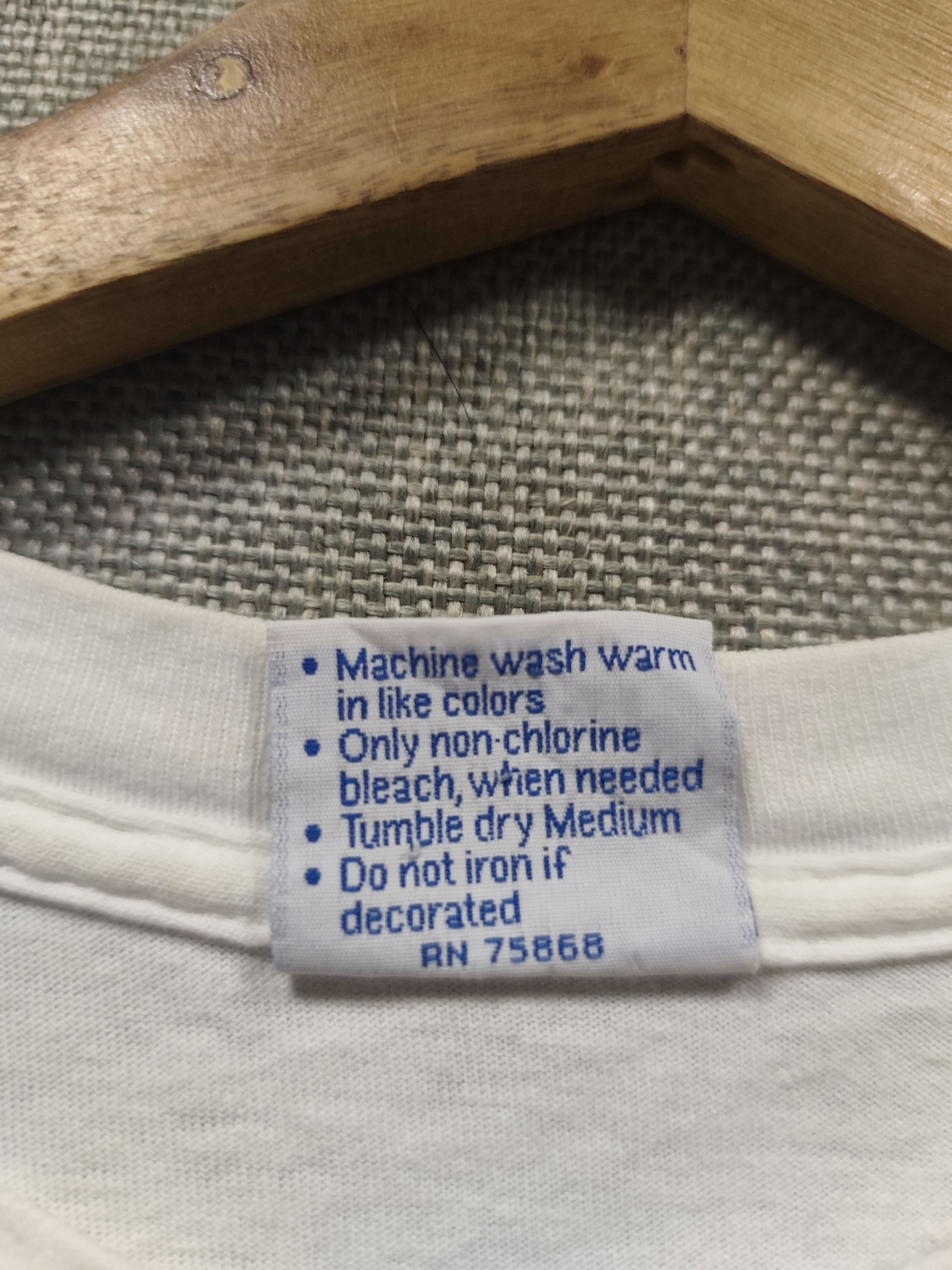 Vintage Vintage 90s T Shirt Movie E.T. the Extra-Terrestrial Size US M / EU 48-50 / 2 - 8 Thumbnail