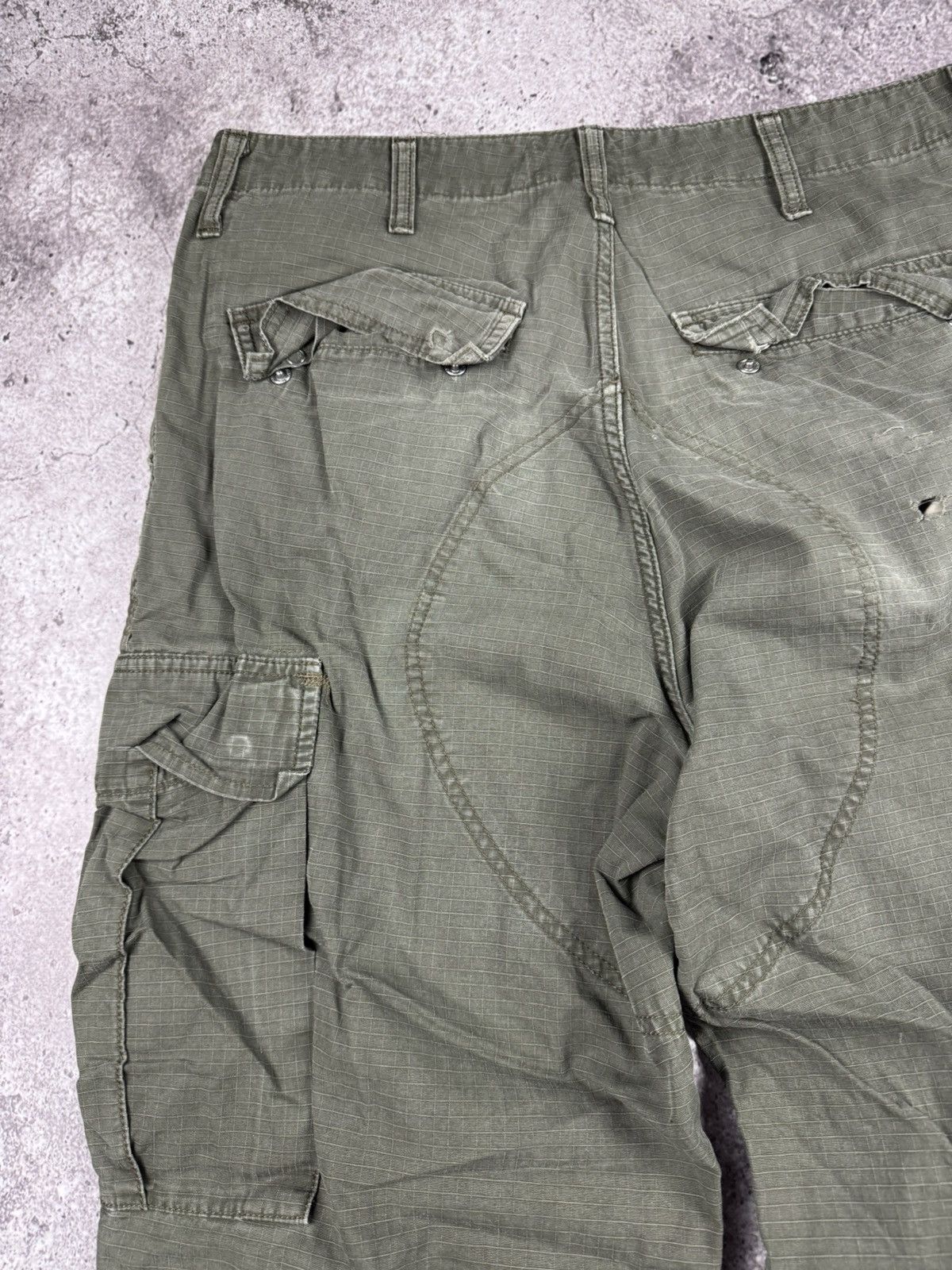 Carhartt Vintage Carhartt Cargo Distressed Pants Faded Khaki Y2K Size US 31 - 4 Thumbnail