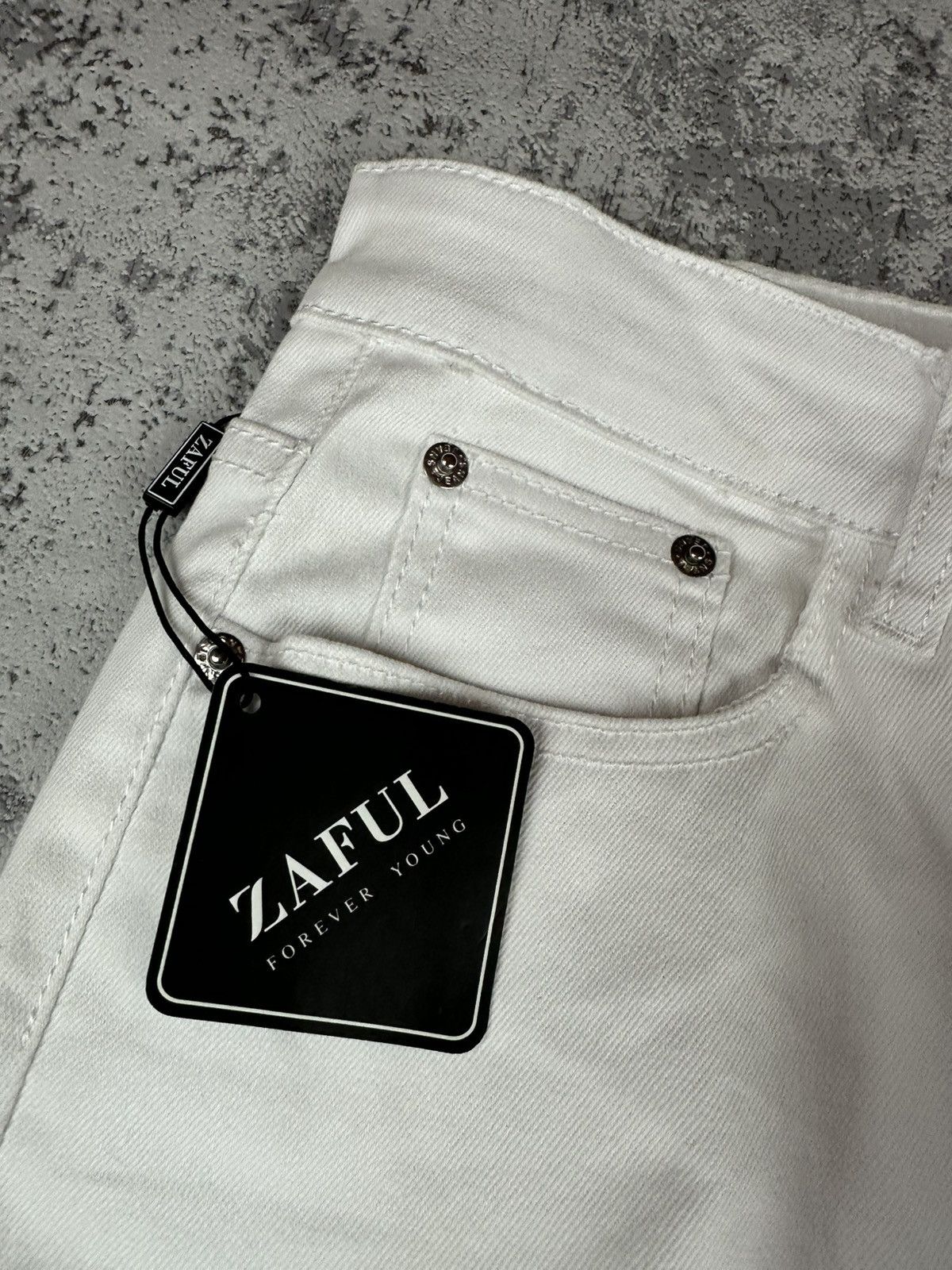 Designer Zaful Graffiti Jeans Angel Patch Straight Size 34 Mens Size US 34 / EU 50 - 4 Thumbnail