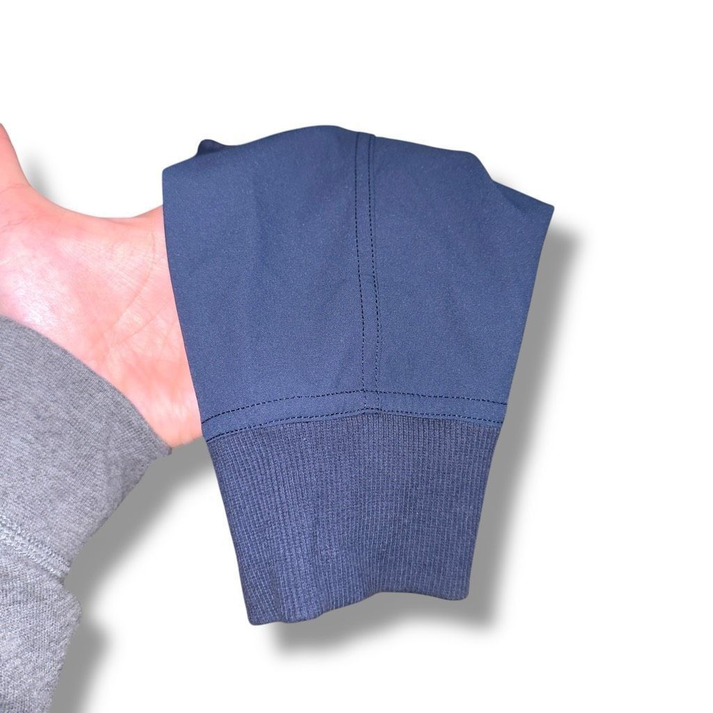 Outdoor Voices Outdoor Voices High Stride Jacket Sz L in Navy Size US L / EU 52-54 / 3 - 9 Thumbnail