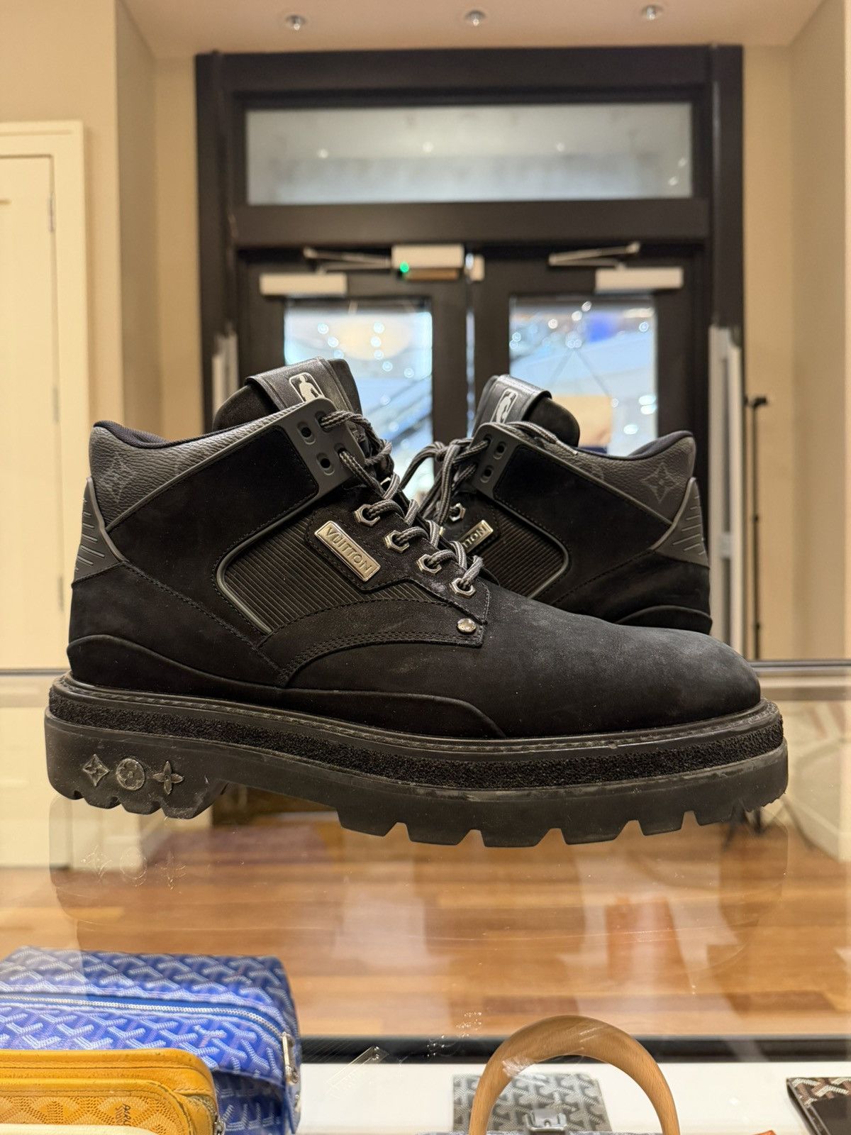 Louis Vuitton Louis Vuitton X NBA Oberkampf Boots Black Size US 9 / EU 42 - 2 Thumbnail