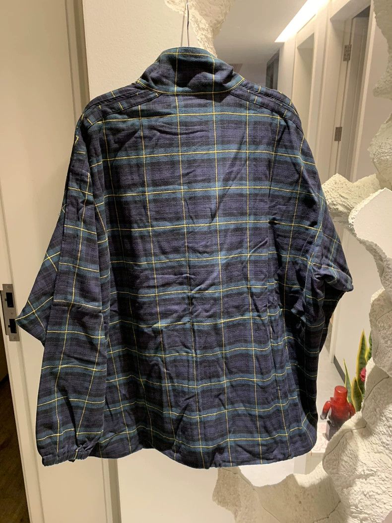 Balenciaga Balenciaga Large Plaid Overcoat Size US S / EU 44-46 / 1 - 5 Thumbnail