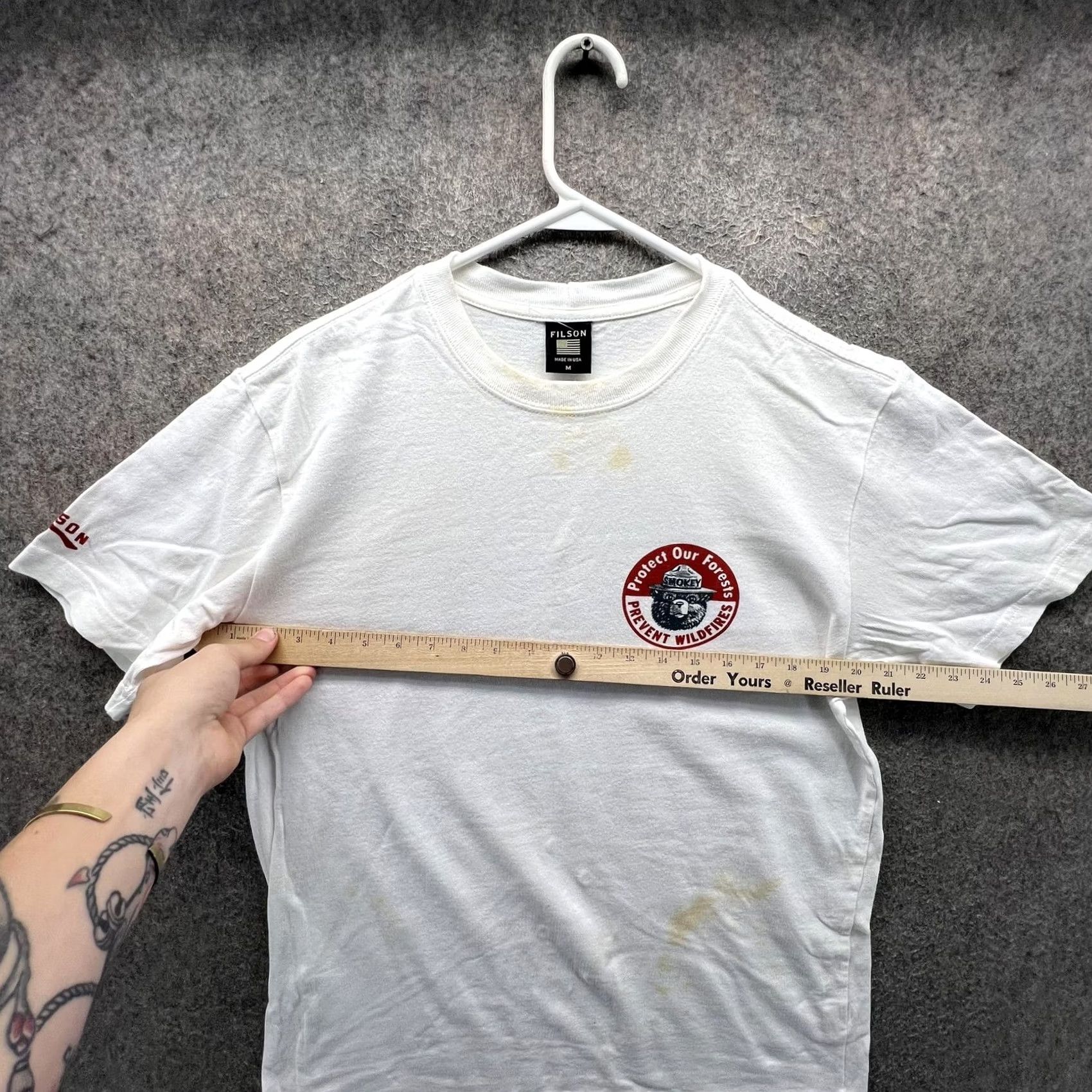 Filson Filson Shirt Mens Medium White Smokey Bear Prevent Wildfires Graphic Tee USA Shirt Size US M / EU 48-50 / 2 - 4 Thumbnail