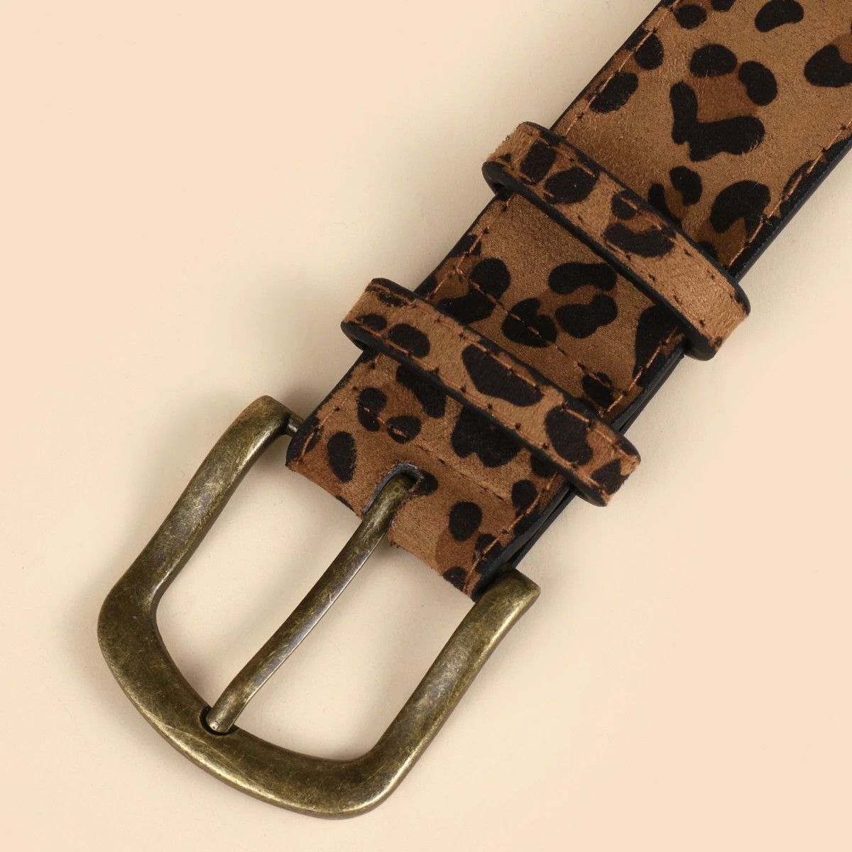 Japanese Brand 2000s leopard cheetah print belt Size 32 - 5 Thumbnail