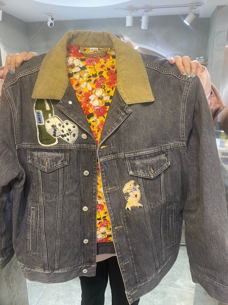 Gucci Gucci Piglet Banana Denim Jacket Cotton Jacket 2504-Nextarr Size US S / EU 44-46 / 1 - 1 Thumbnail