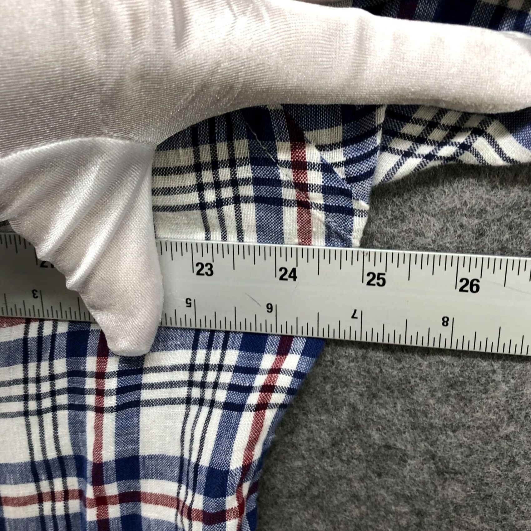 Uniqlo Uniqlo Linen Shirt Mens L Long Sleeve Button-Up Blue White Red Plaid Size US L / EU 52-54 / 3 - 7 Thumbnail