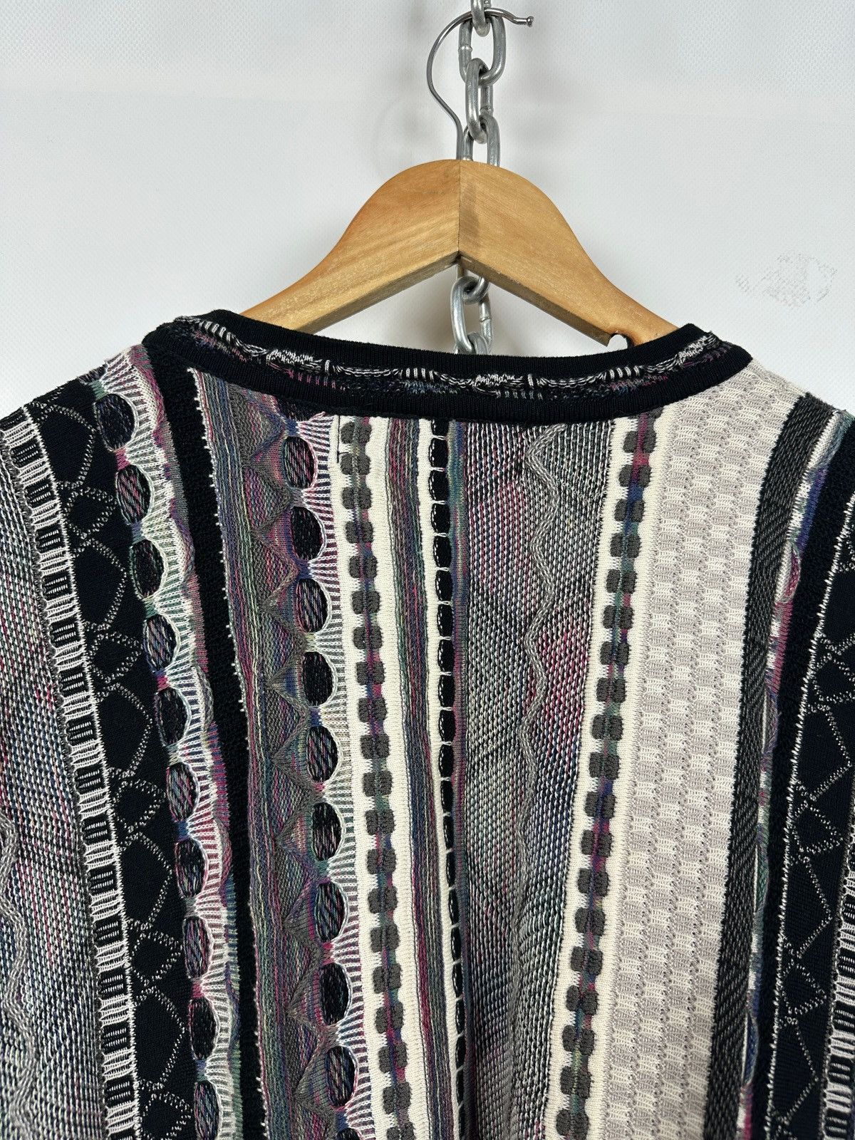 Tundra Canada Vintage Tundra Canada 3D Knit Coogi Style Sweater Size US XL / EU 56 / 4 - 14 Thumbnail