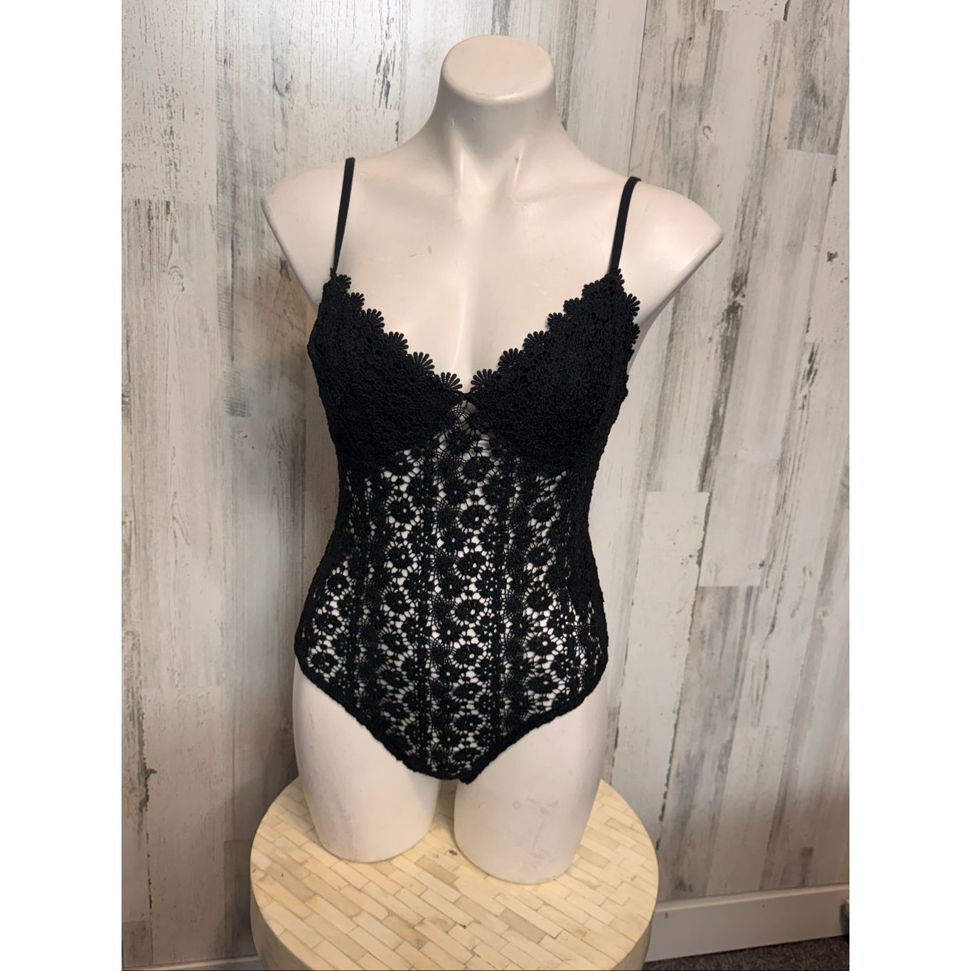 H&M H&M Black Lace Bodysuit Women’s Size M Size M / US 6-8 / IT 42-44 - 3 Thumbnail