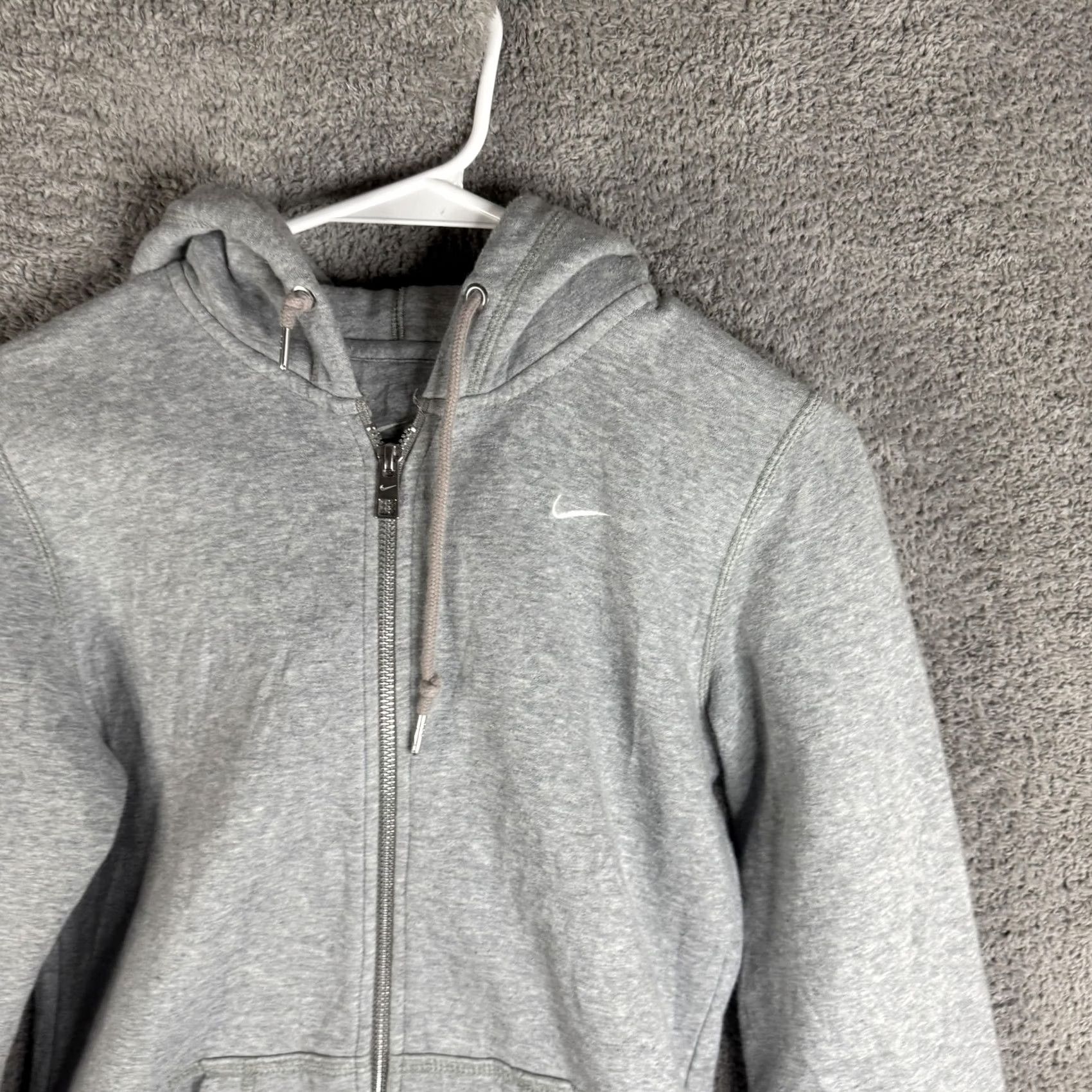Nike Nike Hoodie Mens Small Gray Full Zip Fleece Sweatshirt Swoosh Logo Side Pockets Adjustable Drawstring Hooded Jacket Size US S / EU 44-46 / 1 - 4 Thumbnail