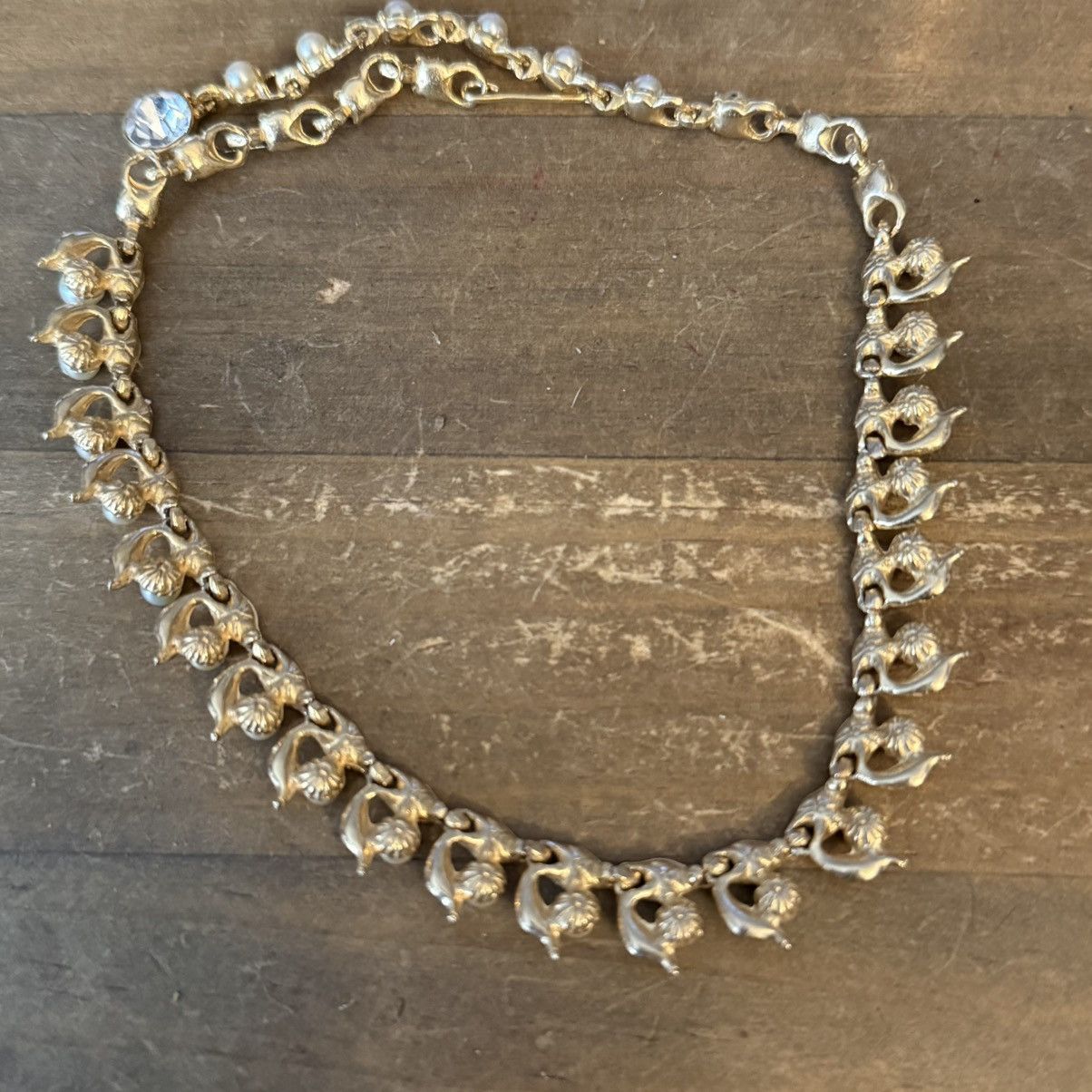 Vintage Vintage gold rhinestone and pearls leaf vine choker necklace Size ONE SIZE - 7 Thumbnail