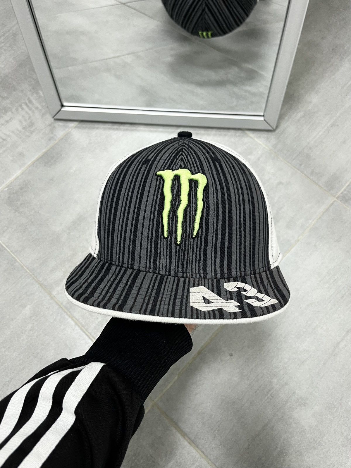 DC Vintage Cap Monster Energy DC Big Logo Racing SnapBack Size ONE SIZE - 4 Thumbnail