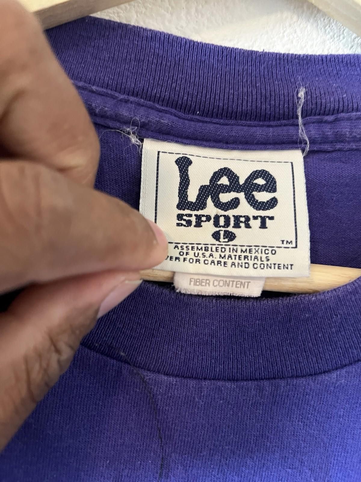Other 90s Minnesota Vikings NFL Embroidered T-Shirt Lee Purple L Size ONE SIZE - 3 Thumbnail