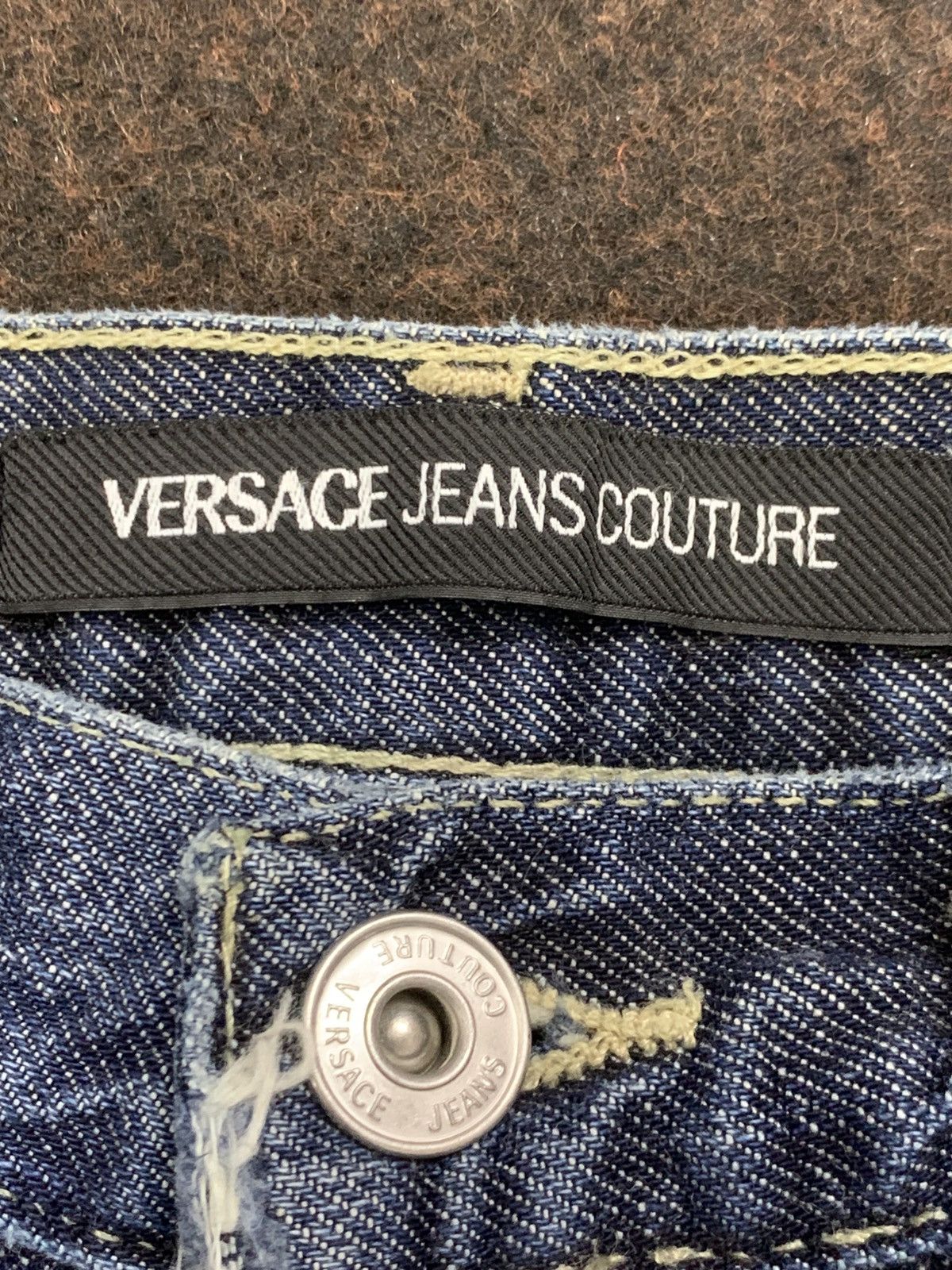 Versace Jeans Couture 𝗙𝗟𝗔𝗥𝗘 VERSACE JEANS COUTURE. Size US 30 / EU 46 - 11 Thumbnail