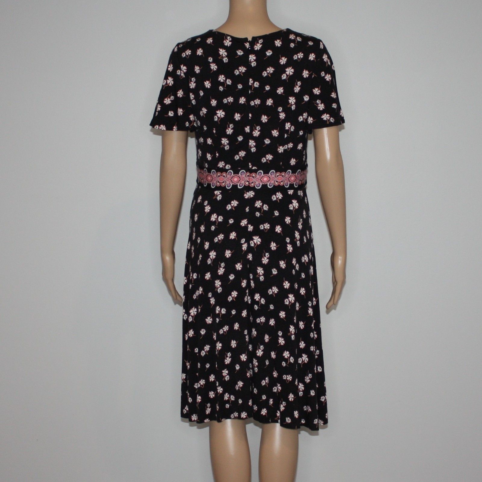 Loft Loft Women's Border Floral Wrap Dress in size US 4 Size S / US 4 / IT 40 - 6 Thumbnail