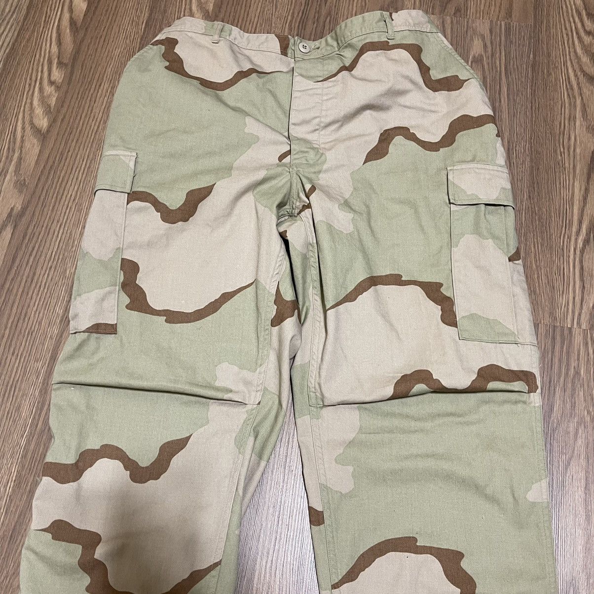 Vintage Vintage Tan Army military desert camo cargo pants 34 38 40 Size US 36 / EU 52 - 3 Thumbnail