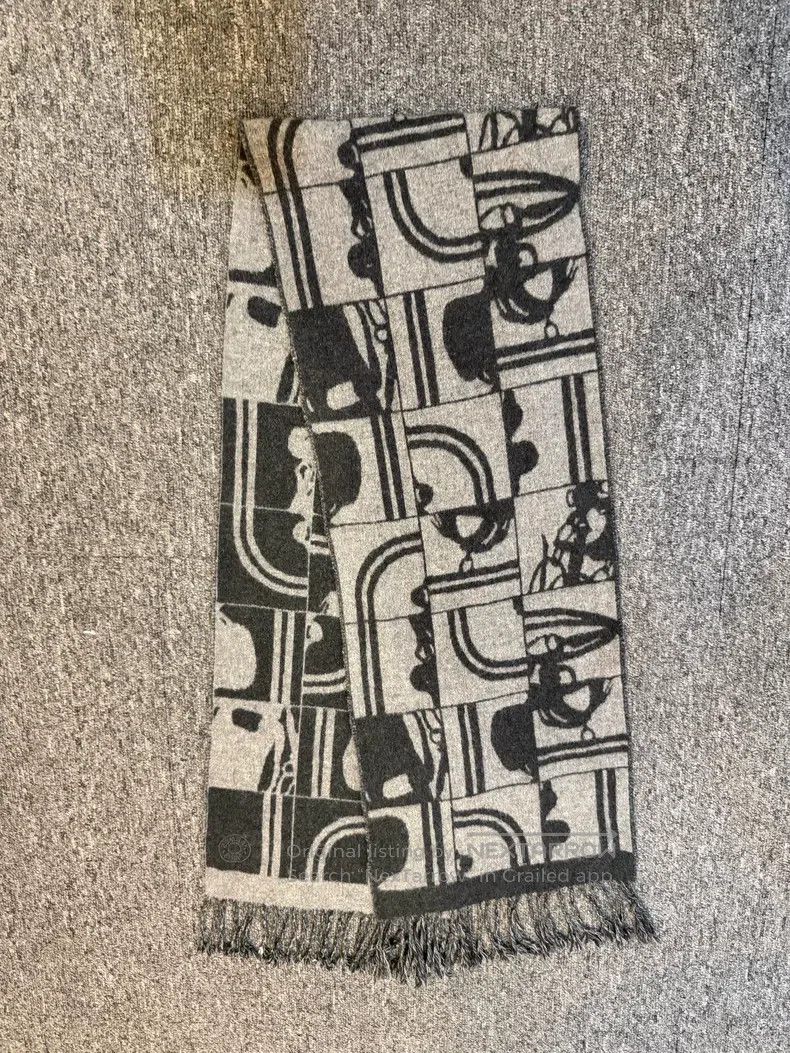 Hermes Hermes Dark grey cashmere scarf with horse pattern logo Size ONE SIZE - 2 Thumbnail