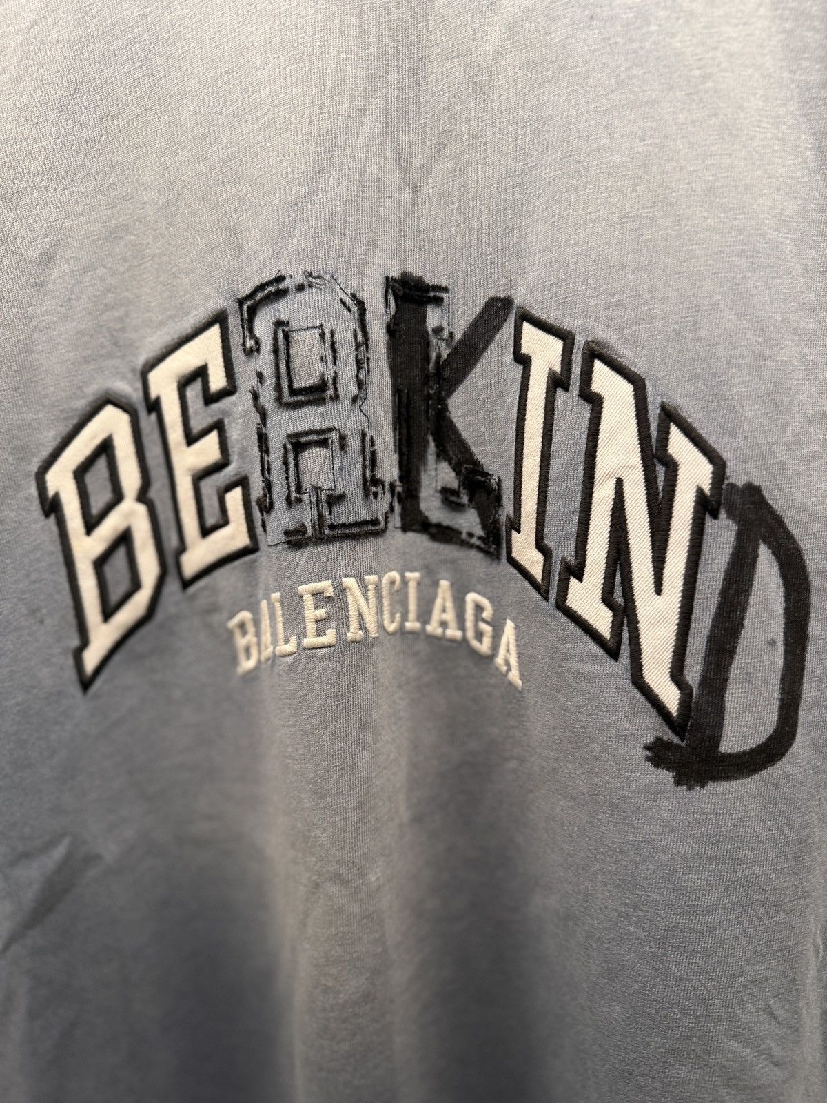 Balenciaga Balenciaga be Kind Blue faded T-Shirt Size US S / EU 44-46 / 1 - 4 Thumbnail